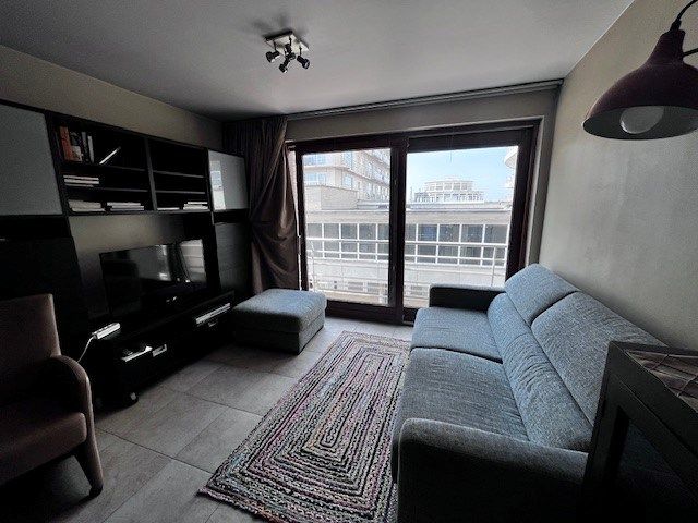 Ongemeubeld appartement met 1 slaapkamer, vlak aan zee foto 2