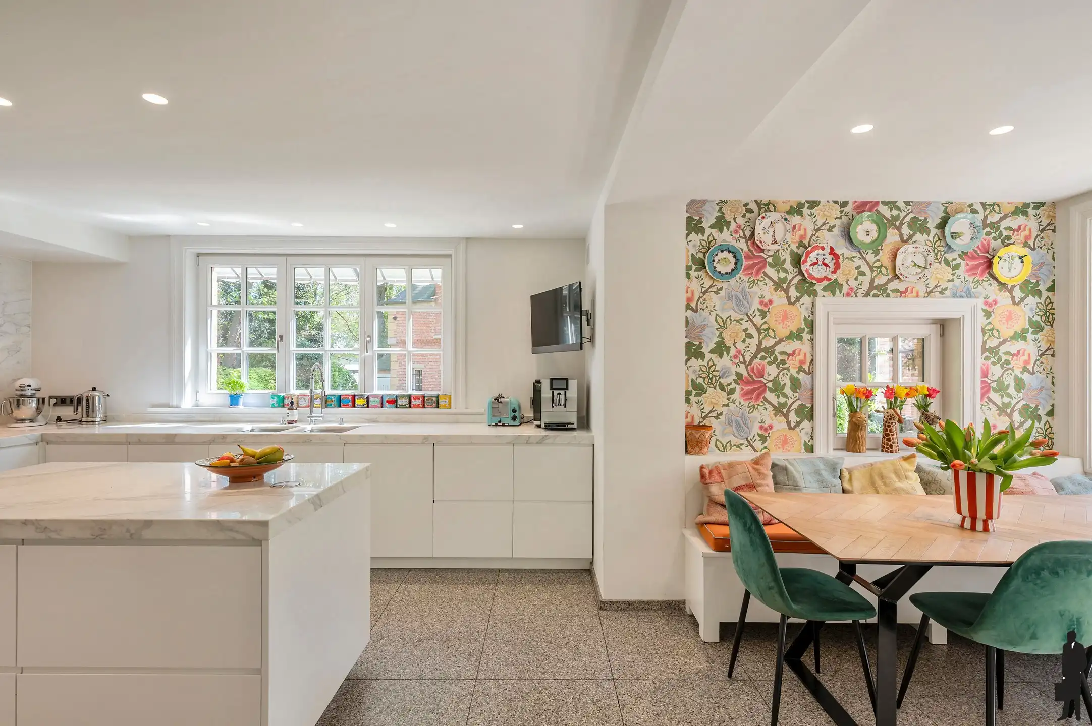 Prachtig instapklaar eclectisch landhuis op ca. 2.932m² te Hoogboom! foto 8