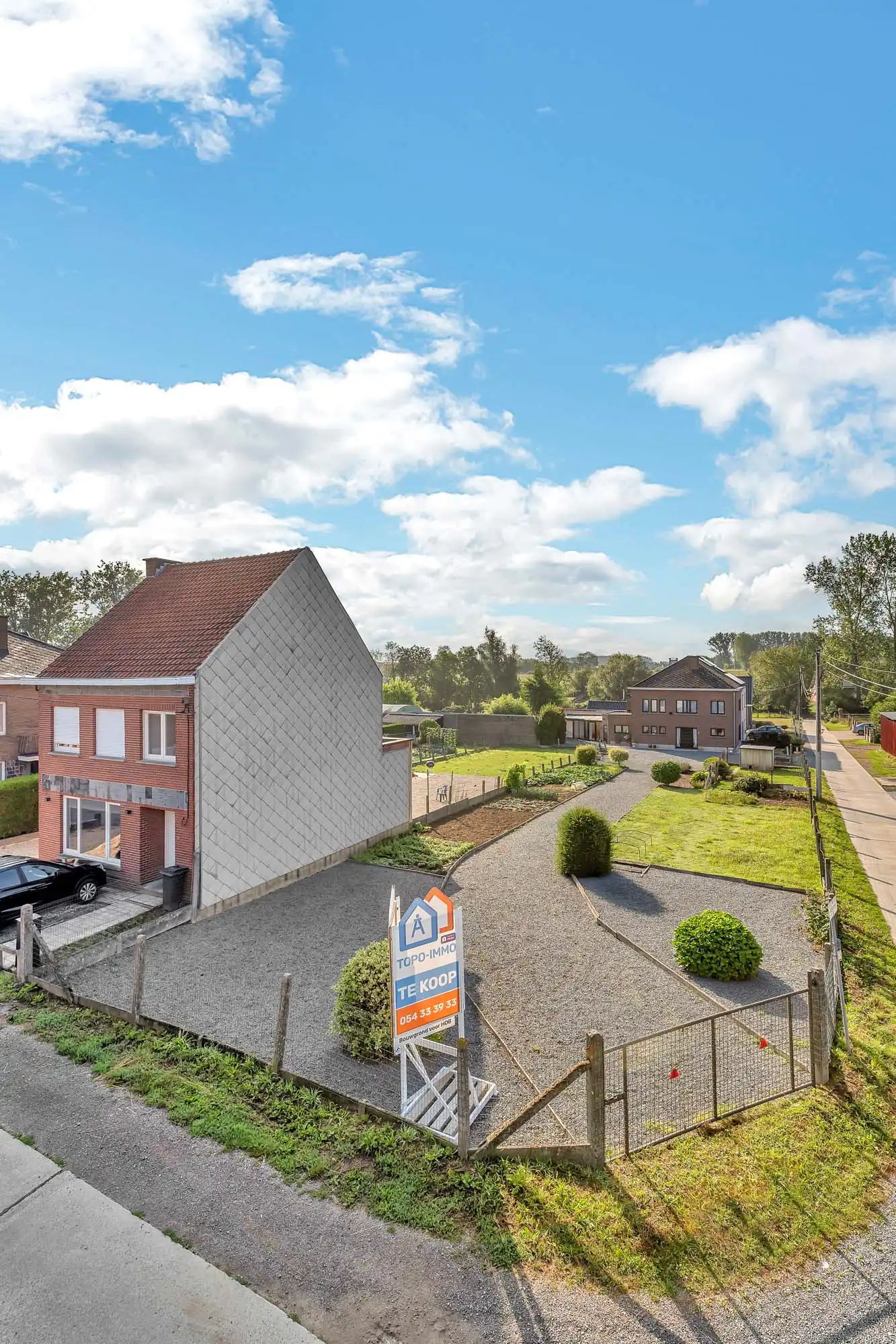 Rustig gelegen bouwgrond voor HOB foto 3