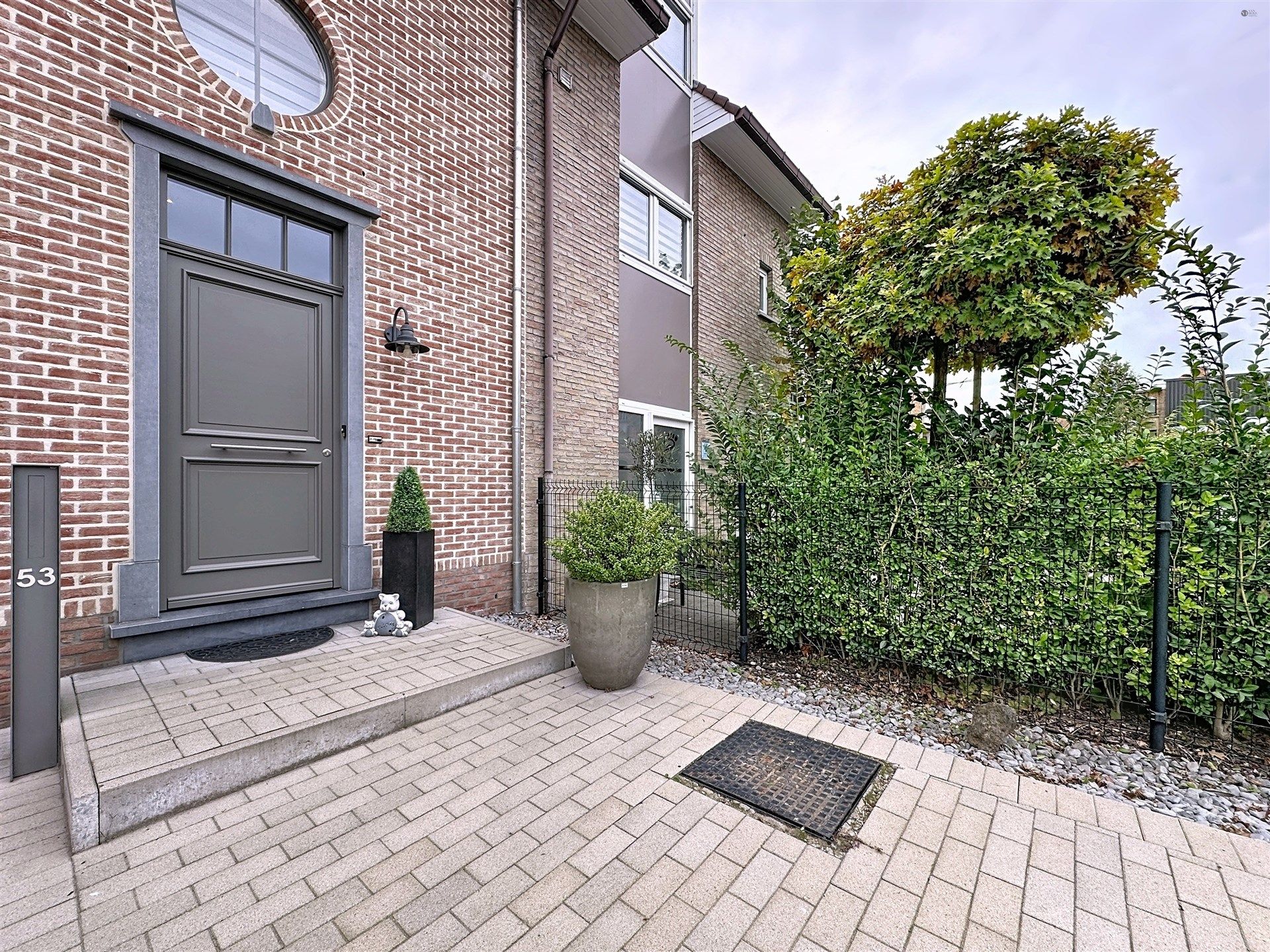 prachtige energiezuinige woning met 2 slaapkamers en ruime garage in Sint-Pauwels foto 2