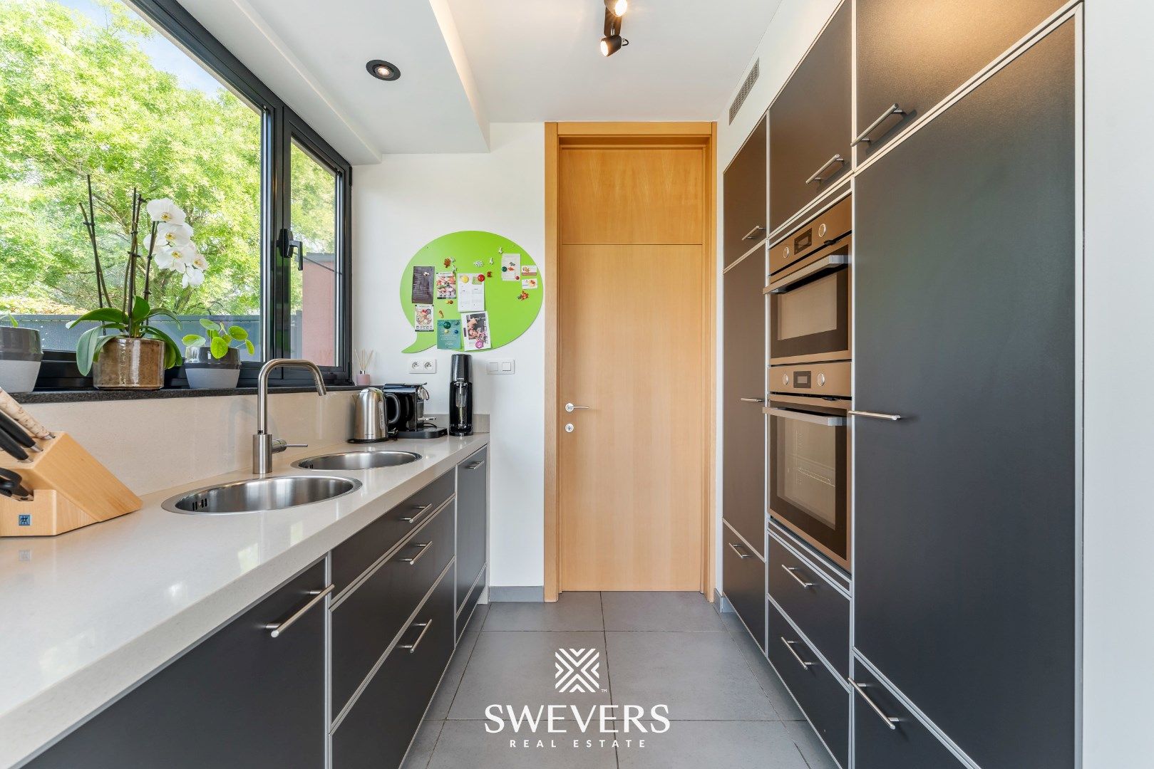 Unieke woning op 8a 86ca in doodlopende straat te Diepenbeek foto 10
