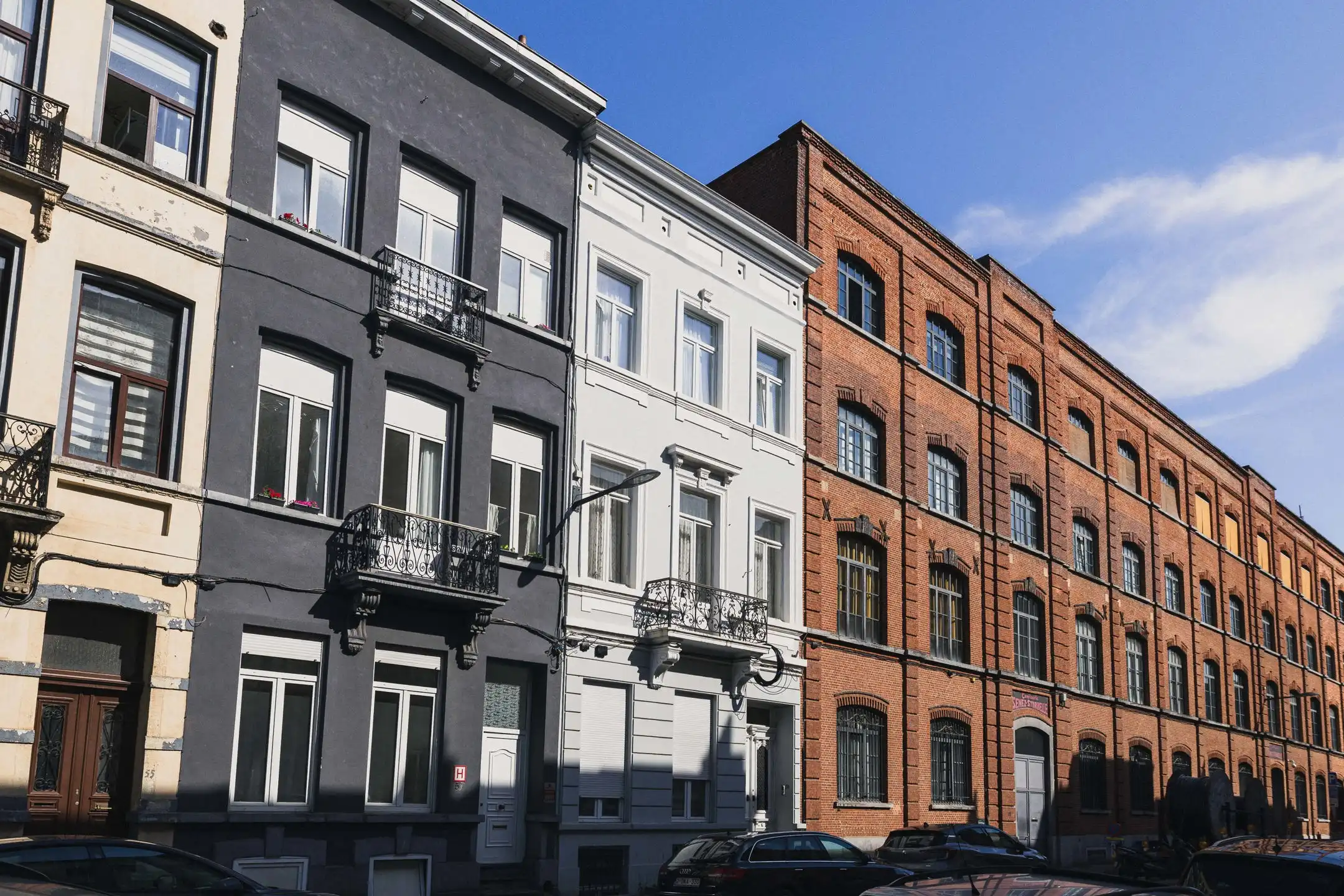 APPARTEMENTENGEBOUW MET 4 ERKENDE WOONEENHEDEN   foto 30