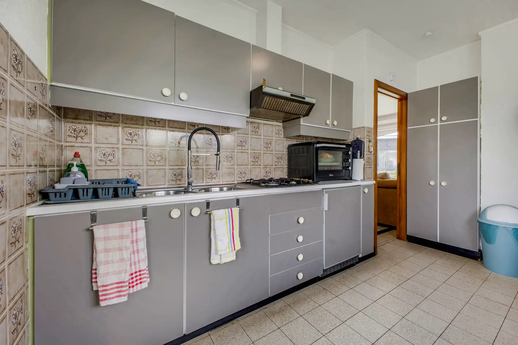 Rustig gelegen bungalow met garage/berging foto 8