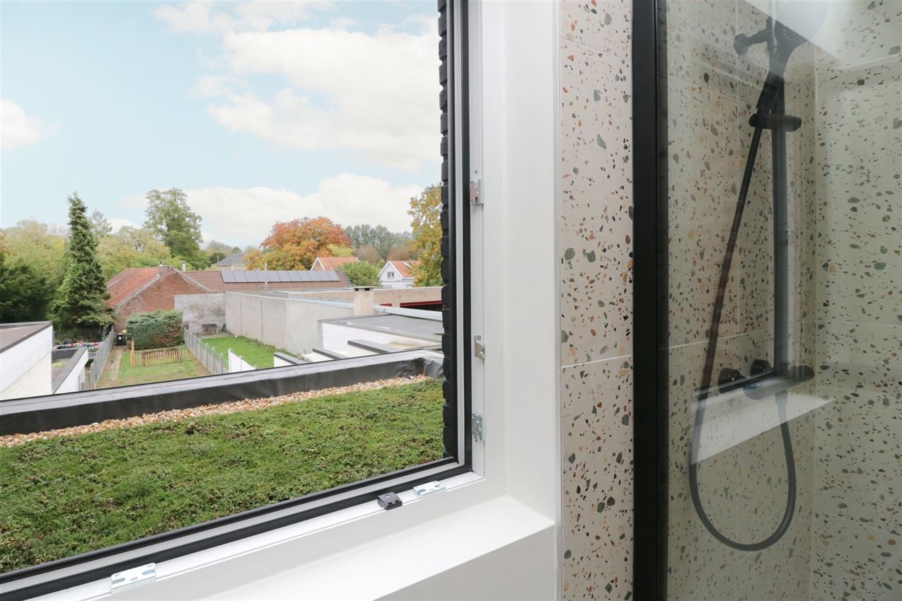 nabij station, label B, gerenoveerd met vergunning foto 30