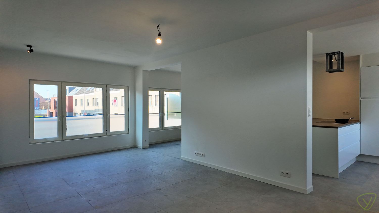 Compleet vernieuwd appartement te huur met garagebox! foto 3