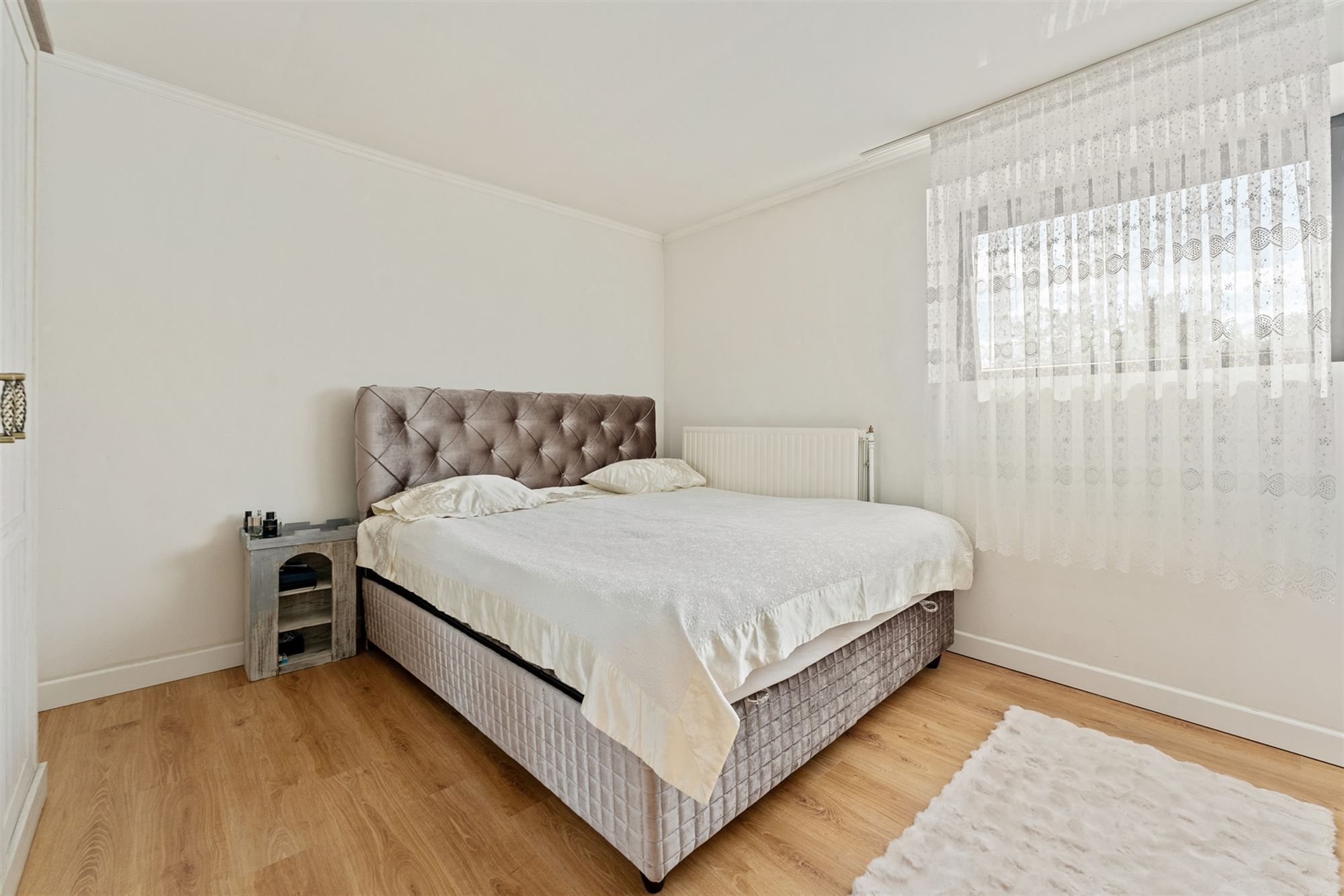 KNAPPE WONING (198M²) MET 3 SLAAPKAMERS + RUIME ZOLDER TE BEVERLO foto 11