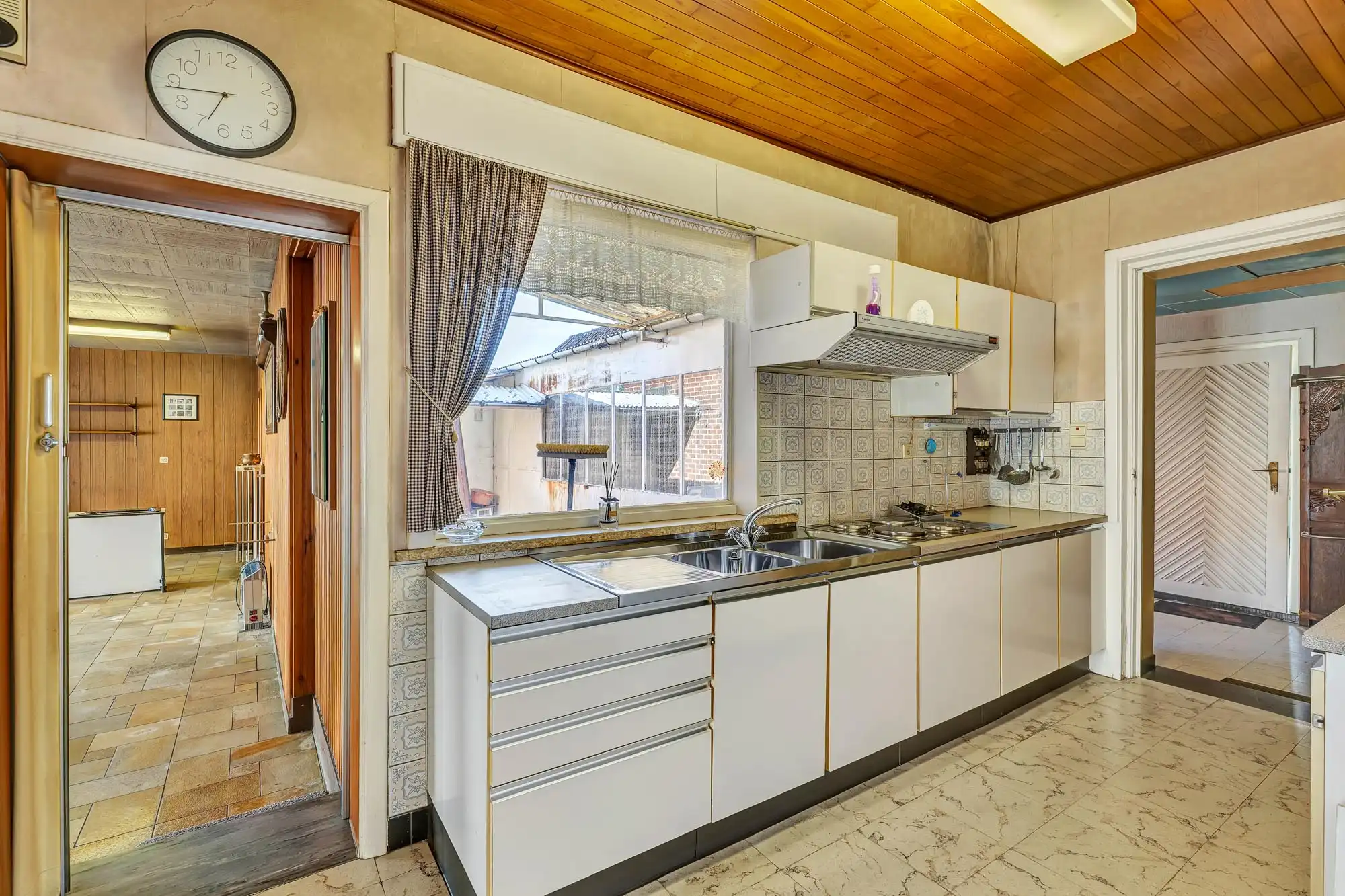 Renovatieproject met veel potentieel in Erpe-Mere foto 6