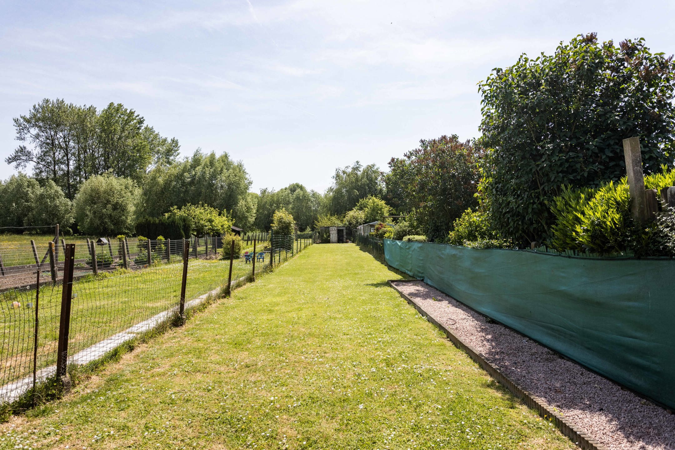 Instapklare & ruime woning op een toffe locatie foto 28