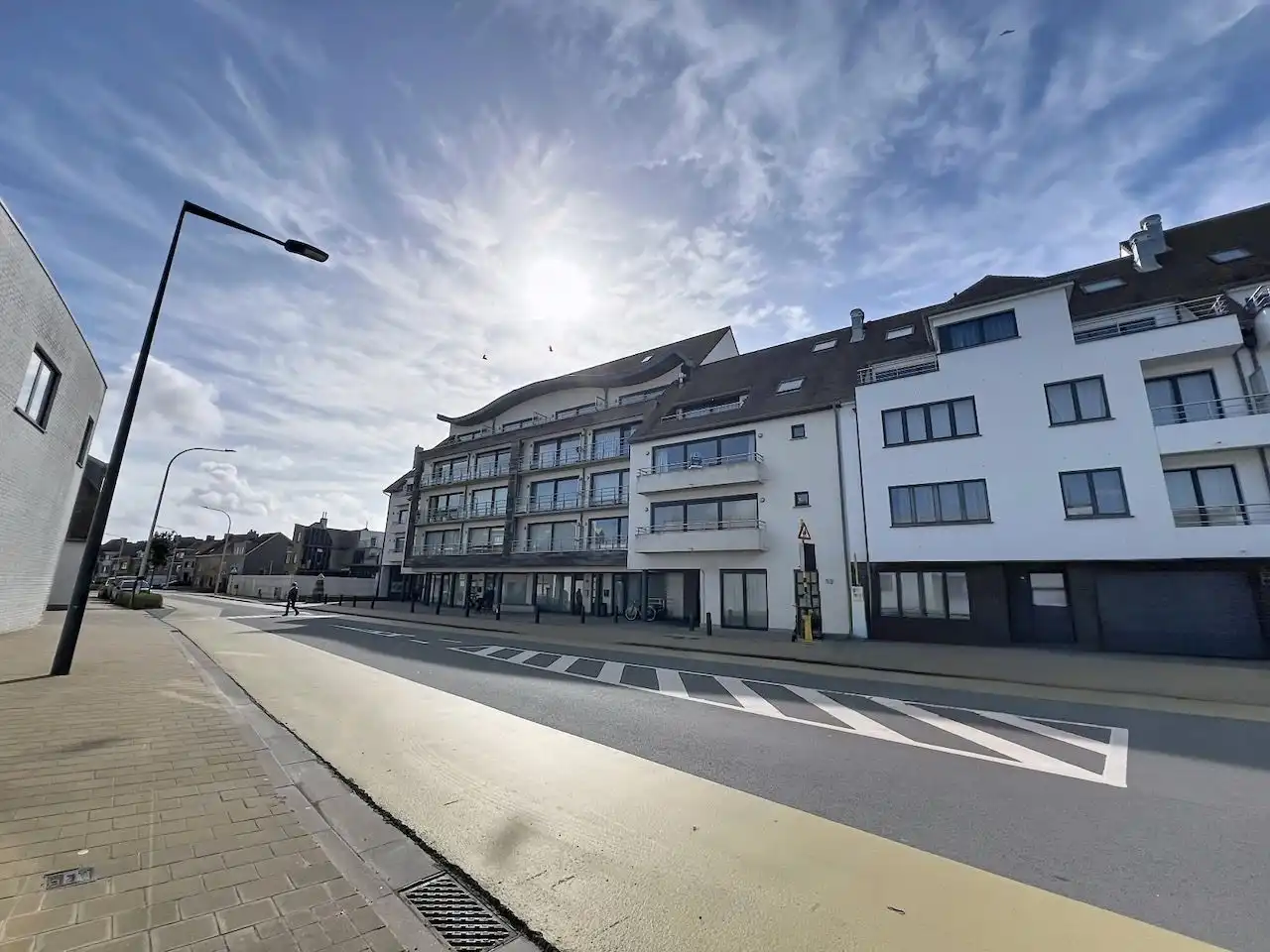 Ruim en functioneel appartement met drie slaapkamers vlakbij het Vissershuldeplein te Heist foto 32