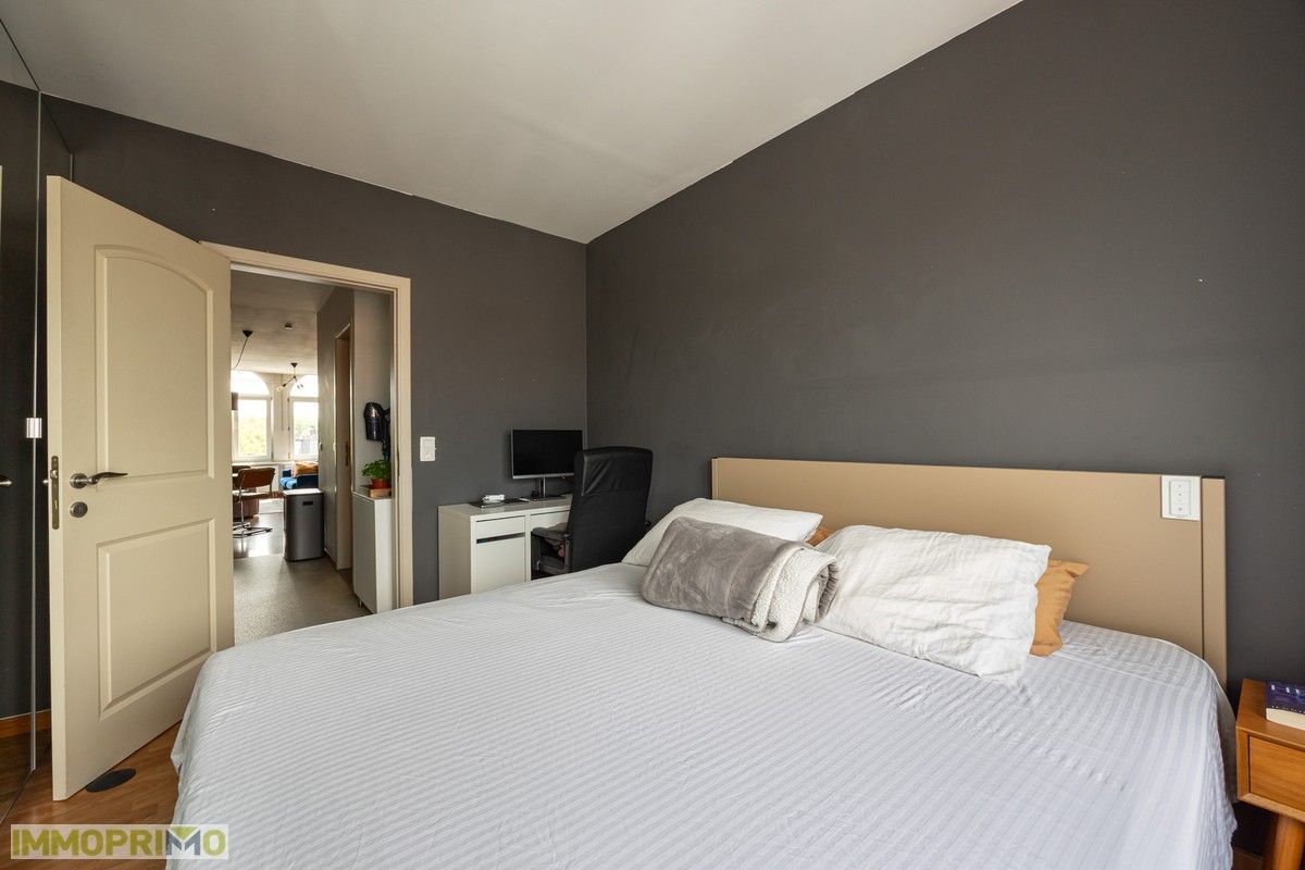 Instapklaar 1-slaapkamerappartement op topligging in Antwerpen foto 6