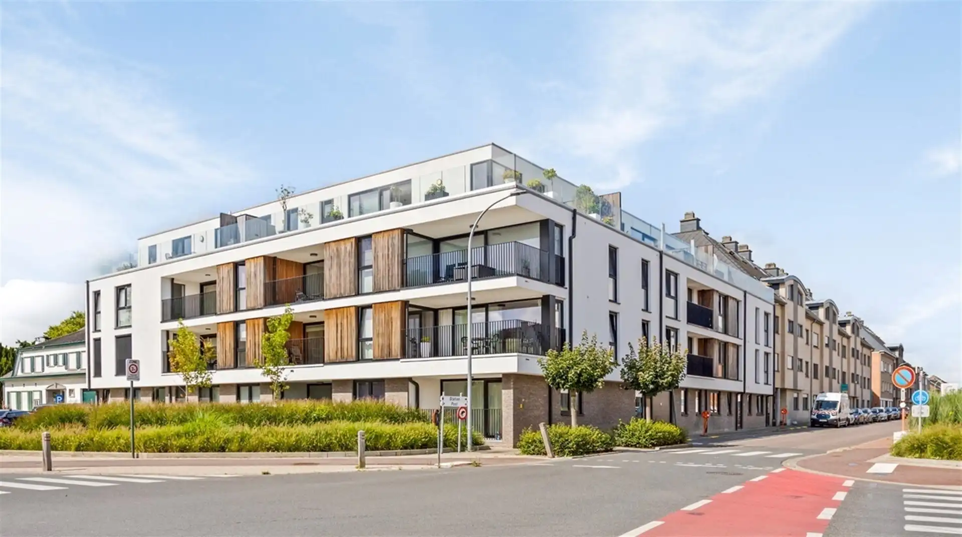 Appartement met 2 kamers en mooi terras nabij centrum foto {{pictureIndex}}