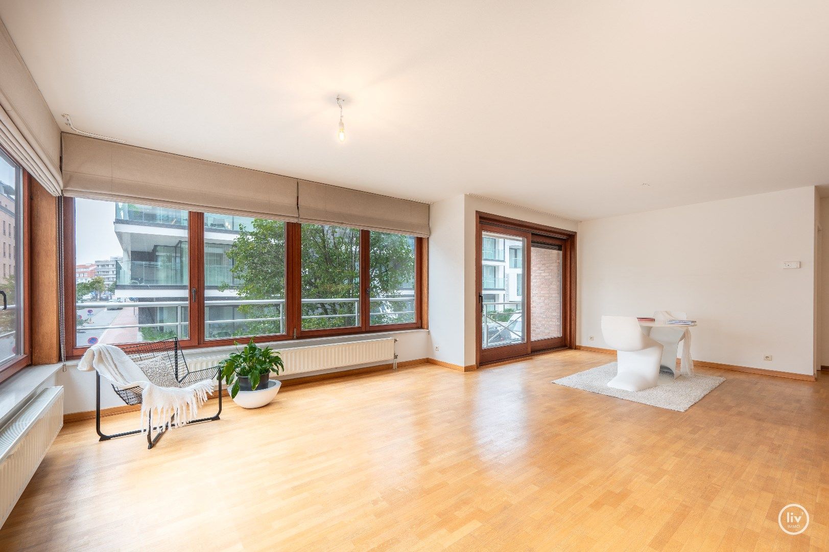 Lichtrijk hoekappartement met twee volwaardige slaapkamers in Knokke centrum foto 6