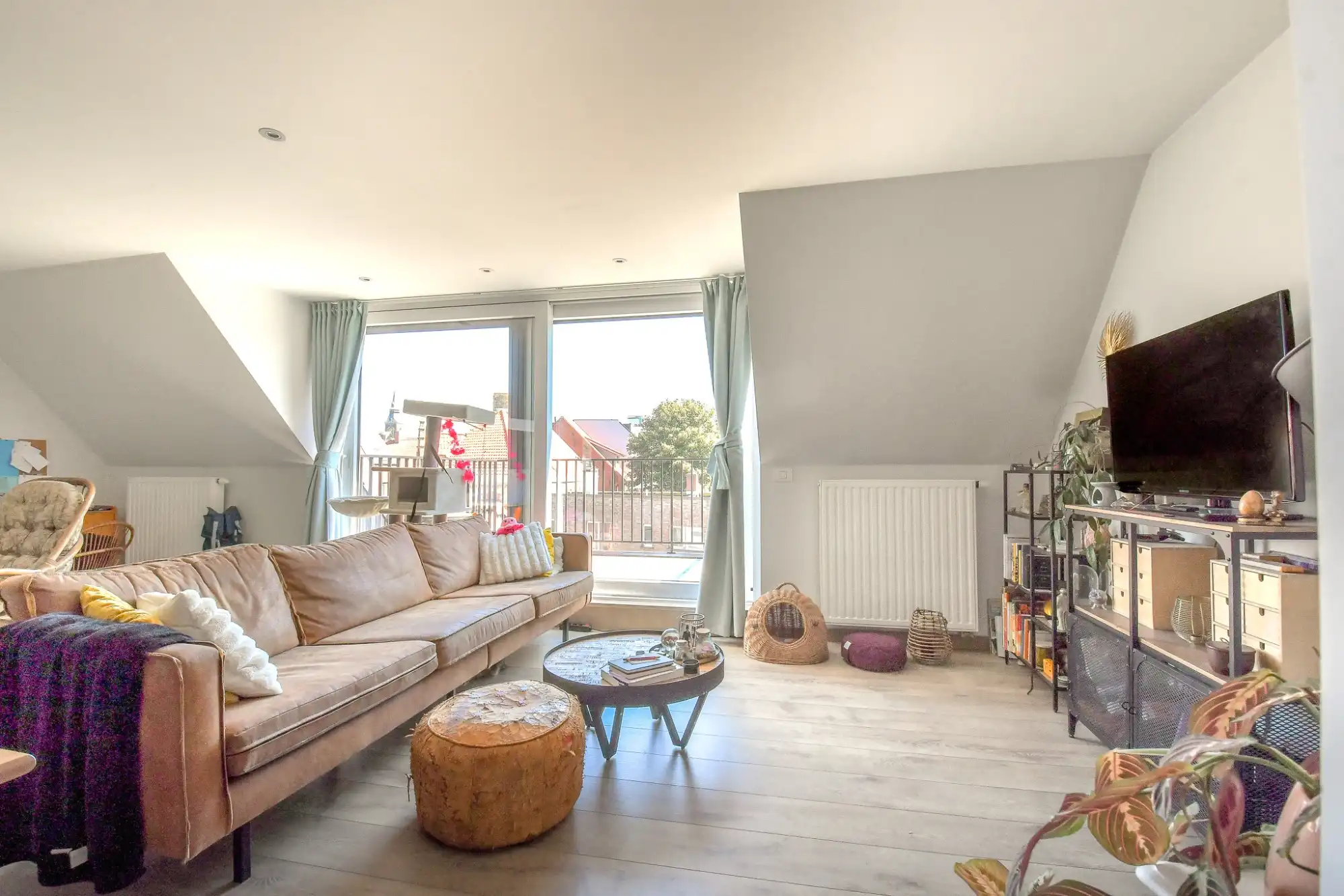 BEZOEKMOMENT WOENSDAG 05/08 VAN 17U30 TOT 18U30 | GOED GELEGEN & KWALITATIEF APPARTEMENT MET TERRAS EN FIETSENBERGING foto 4
