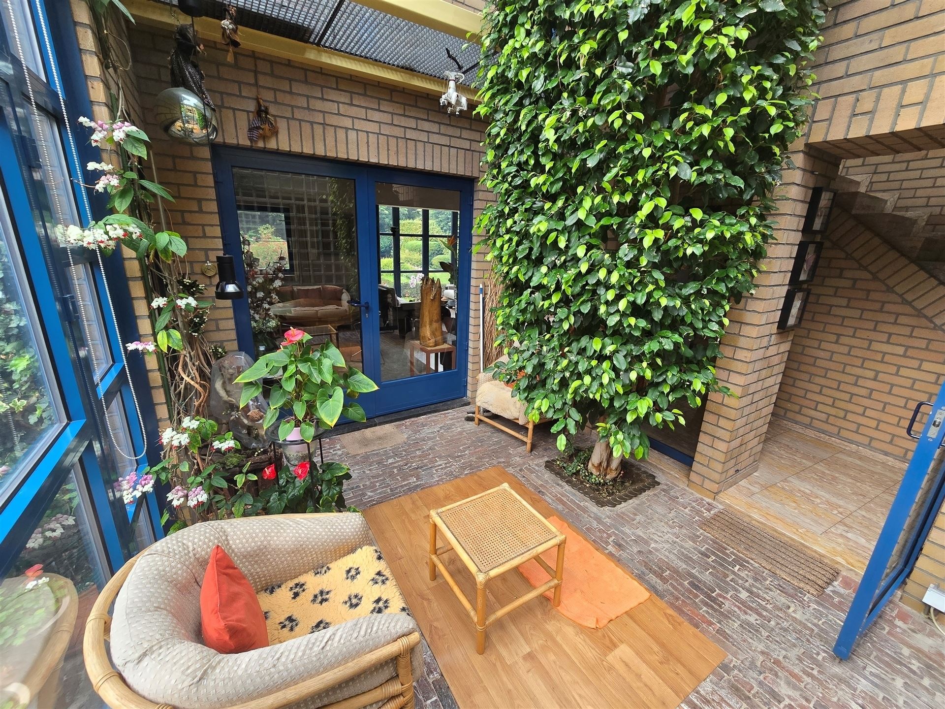 Exclusieve villa met tuin en vijver ! foto 13