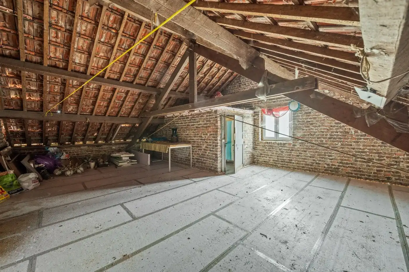 Te renoveren woning met potentieel op ruim perceel te Attenhoven foto 20