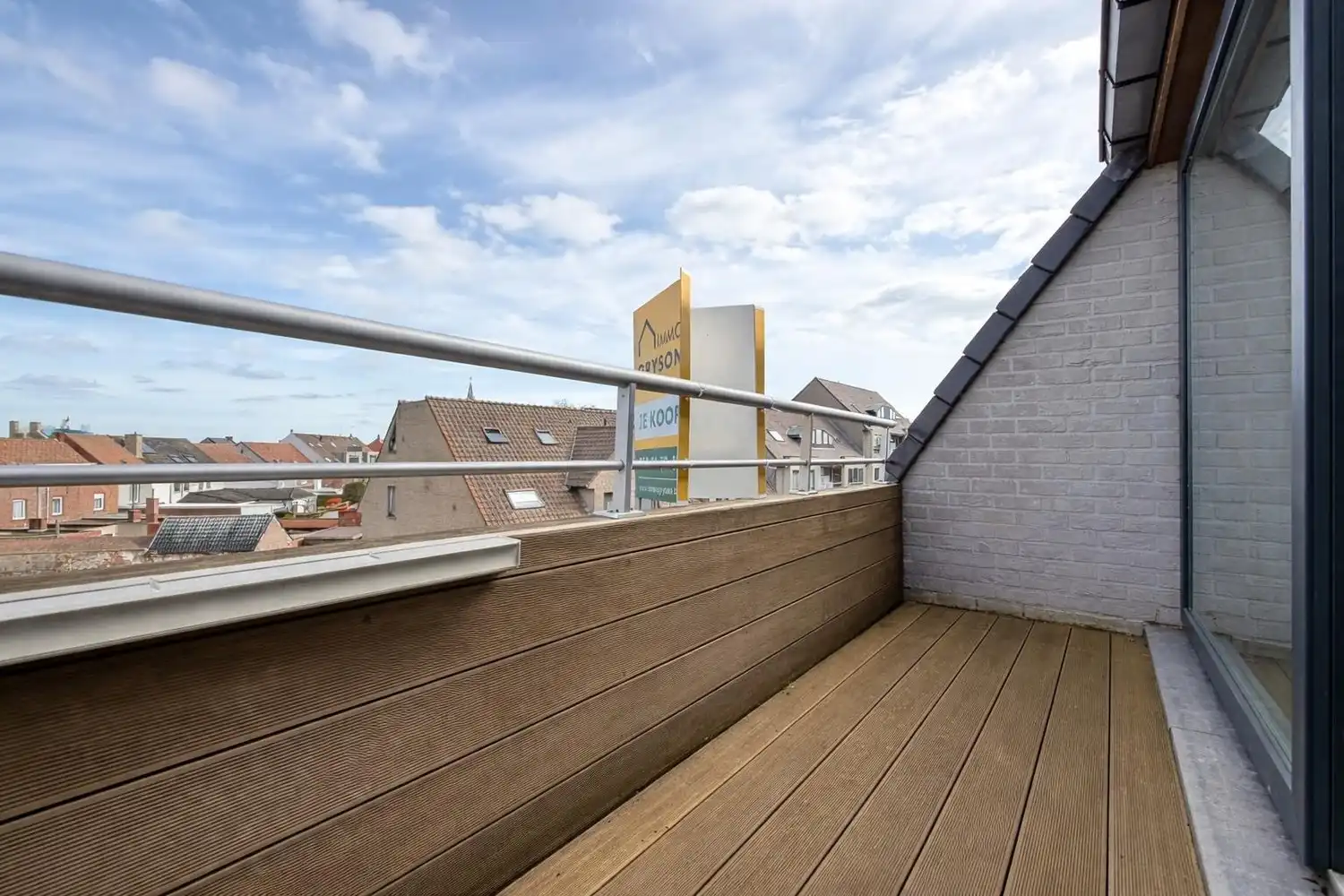 Instapklare appartement MET garage in Residentie Spanje in het centrum van Koekelare foto 11