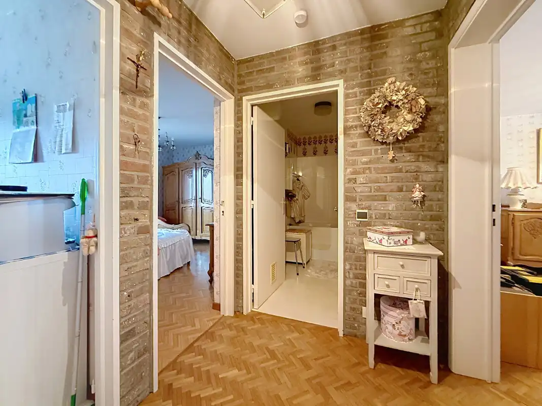 Centraal gelegen appartement met 2 slaapkamers foto 5
