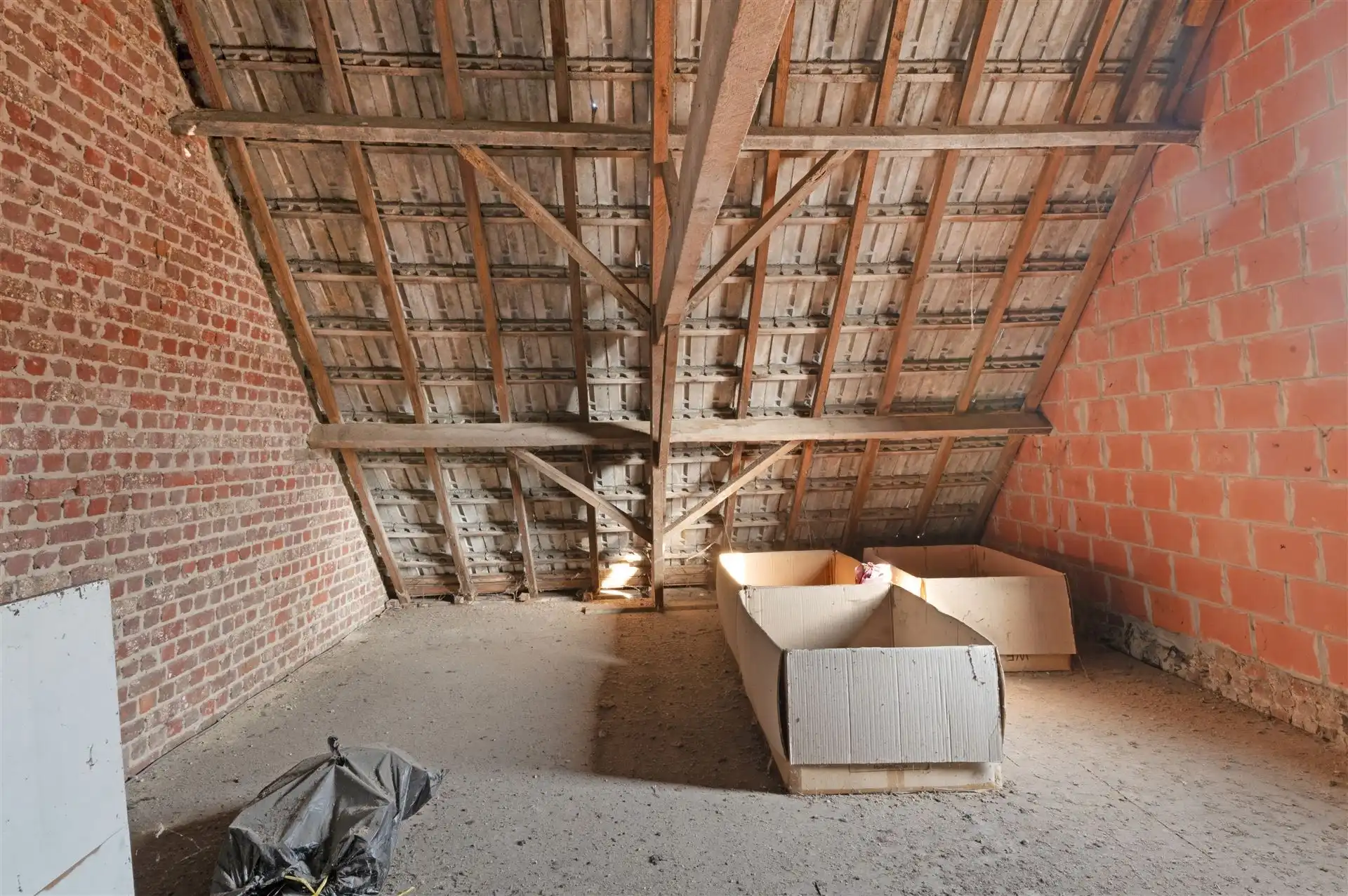 Te renoveren HOB in Moortsele foto 19