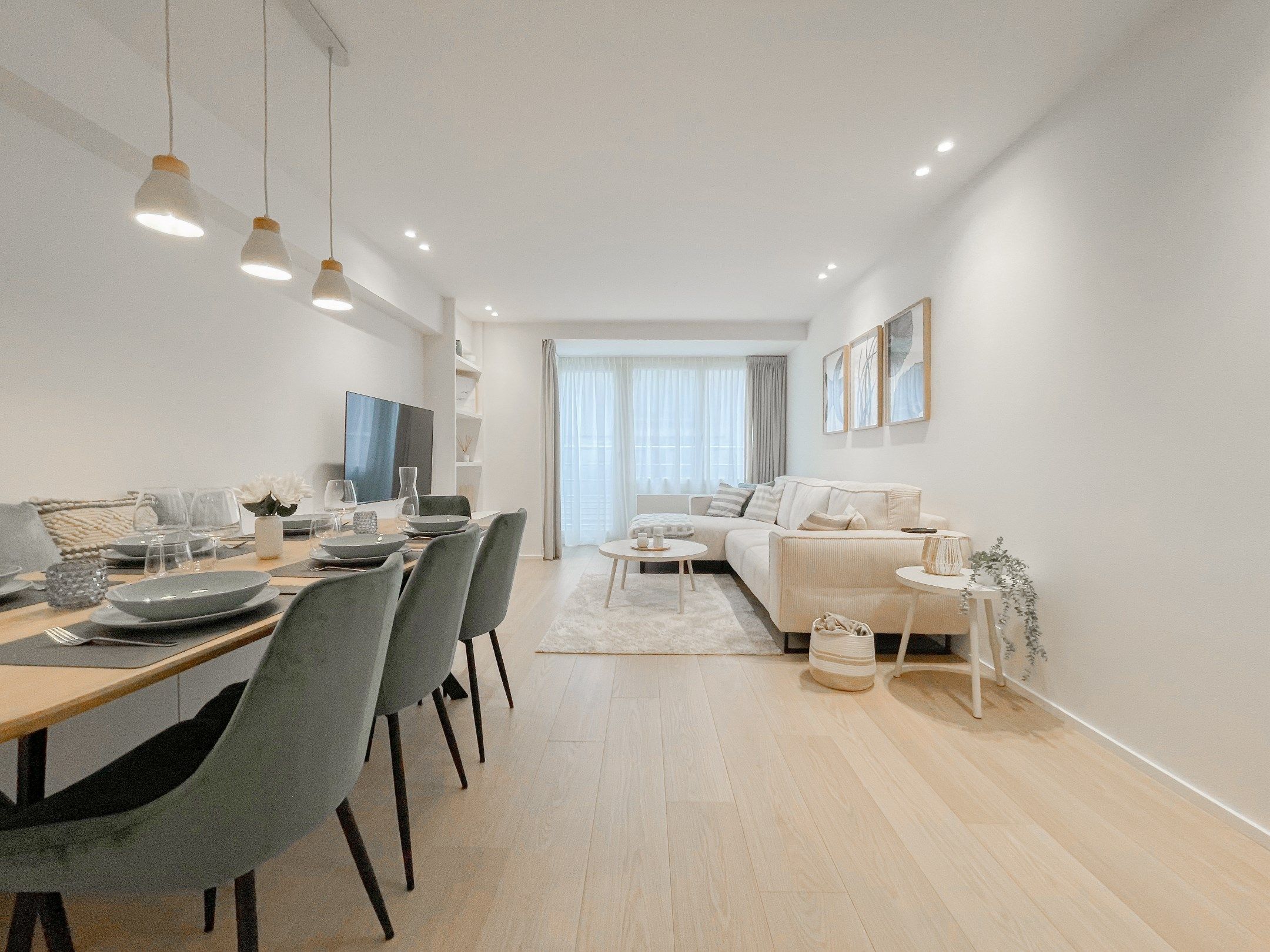 Tijdloos volledig gerenoveerd appartement gelegen nabij het Driehoeksplein en de Zeedijk. foto 8