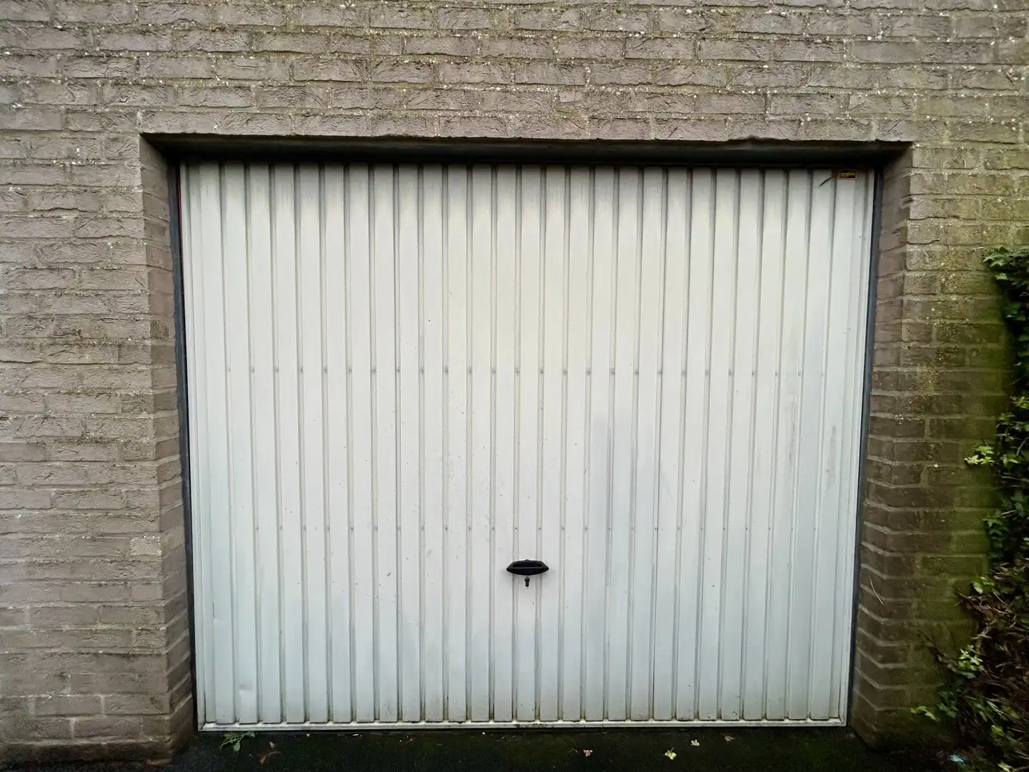 Instapklare woning met garage in Meulebeke! foto 17