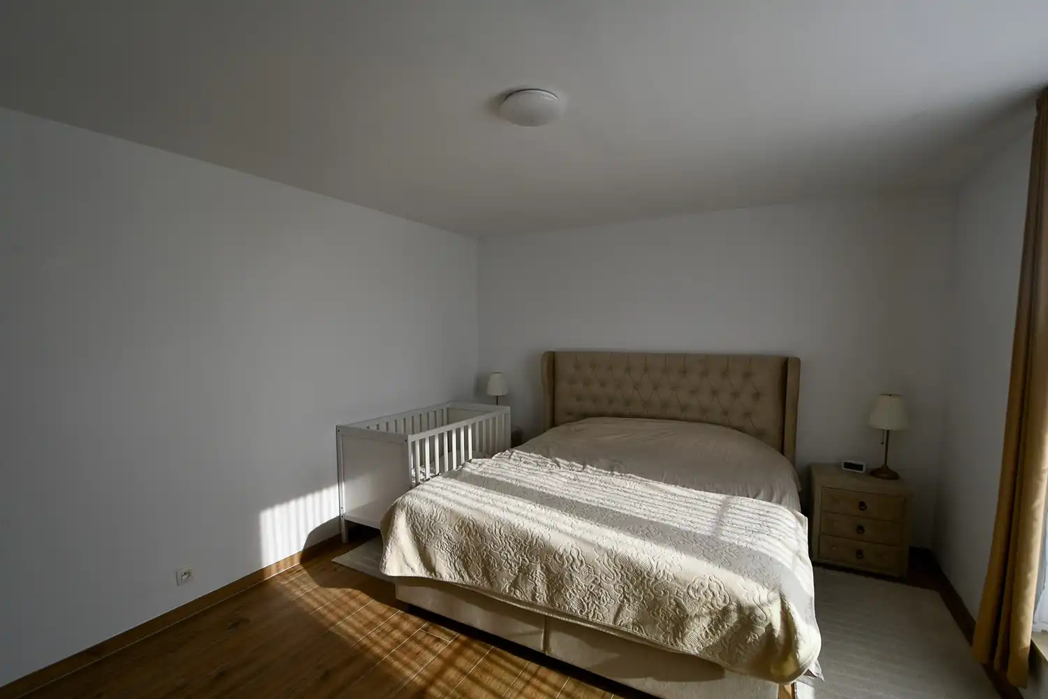 Prachtig duplexappartement met 2 terrassen, leuke architectuur en 3 ruime slaapkamers! foto 8