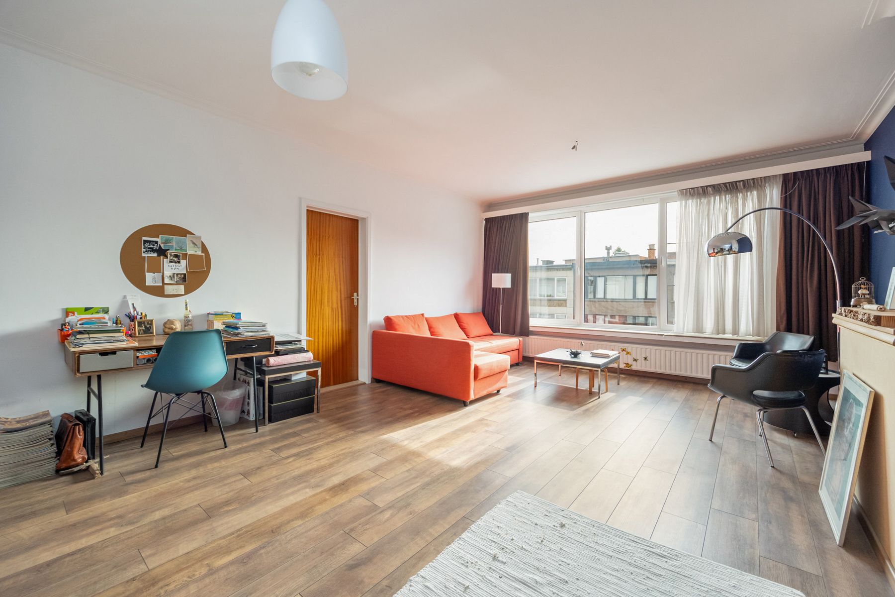 Appartementsgebouw in een rustige buurt foto 8