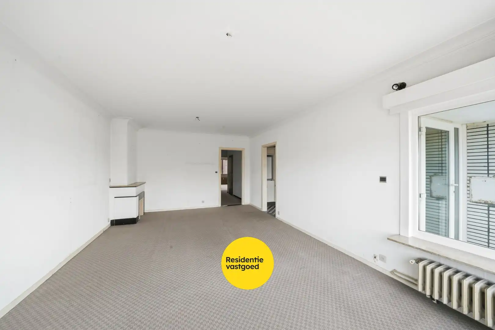 Op te frissen 2-slaapkamerappartement met open zicht te Oostende foto 7