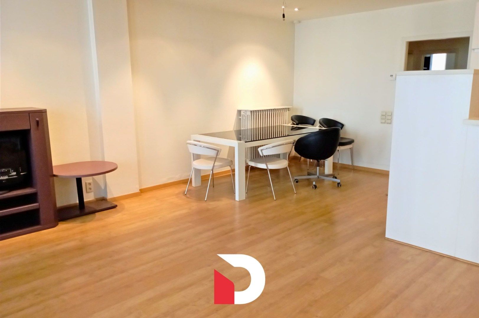 Gelijkvloers tweeslaapkamer-appartement in hartje Brugge foto 2