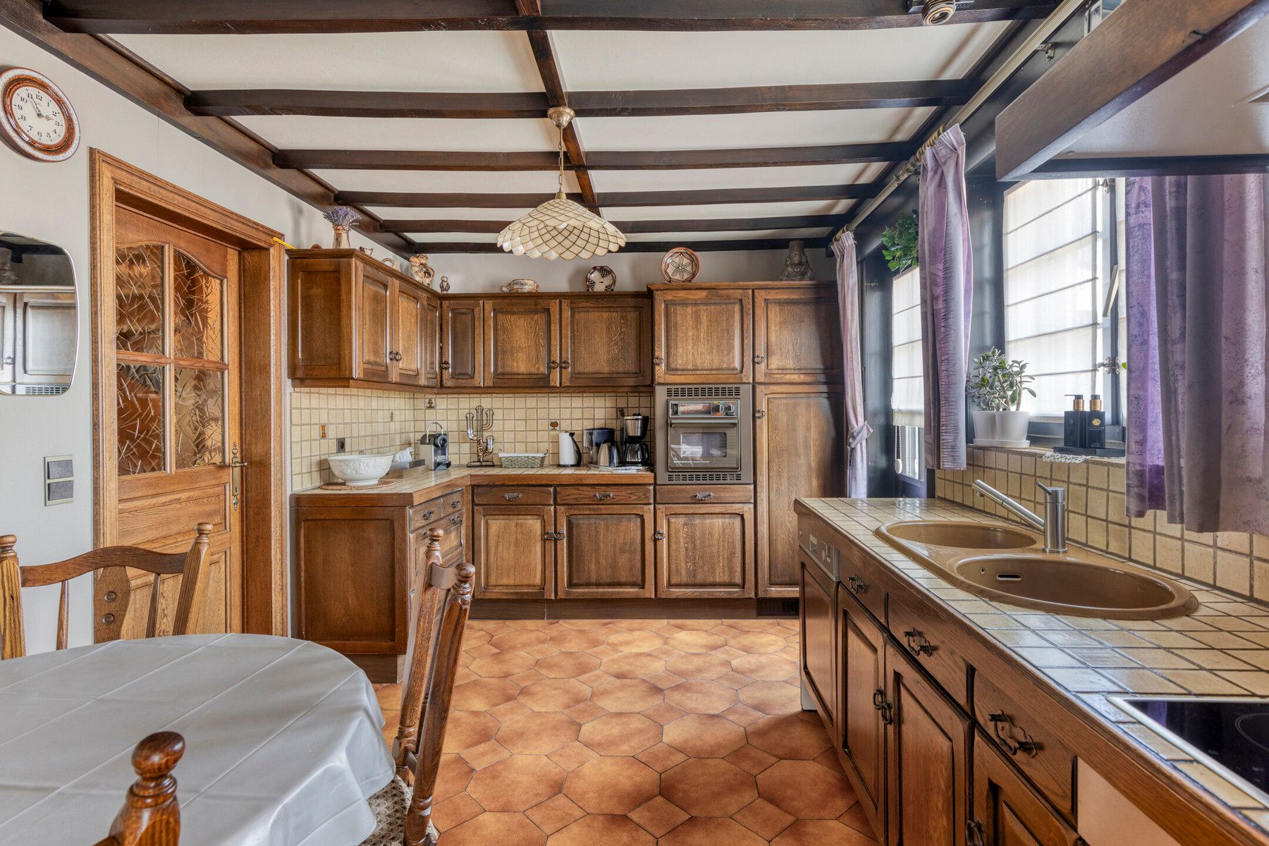 Woning omgeven door weilanden met 5 slaapkamers foto 14