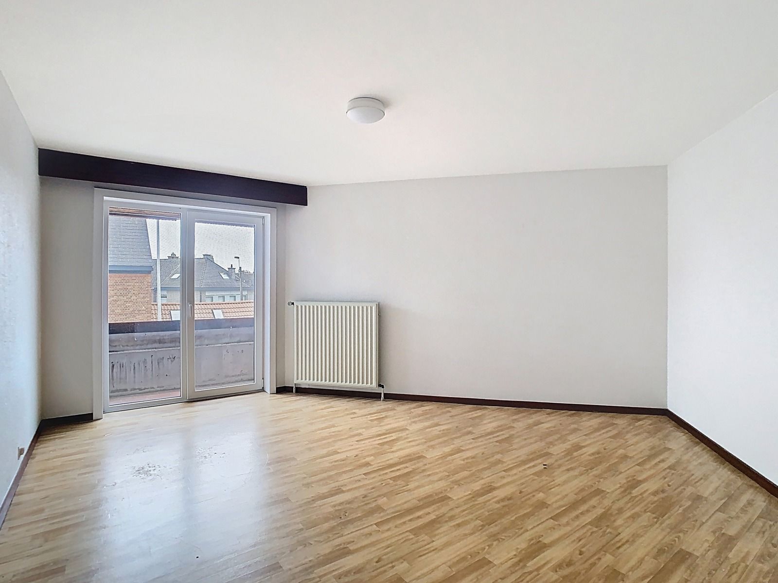 Centraal gelegen appartement met 3 SLPK! foto 11