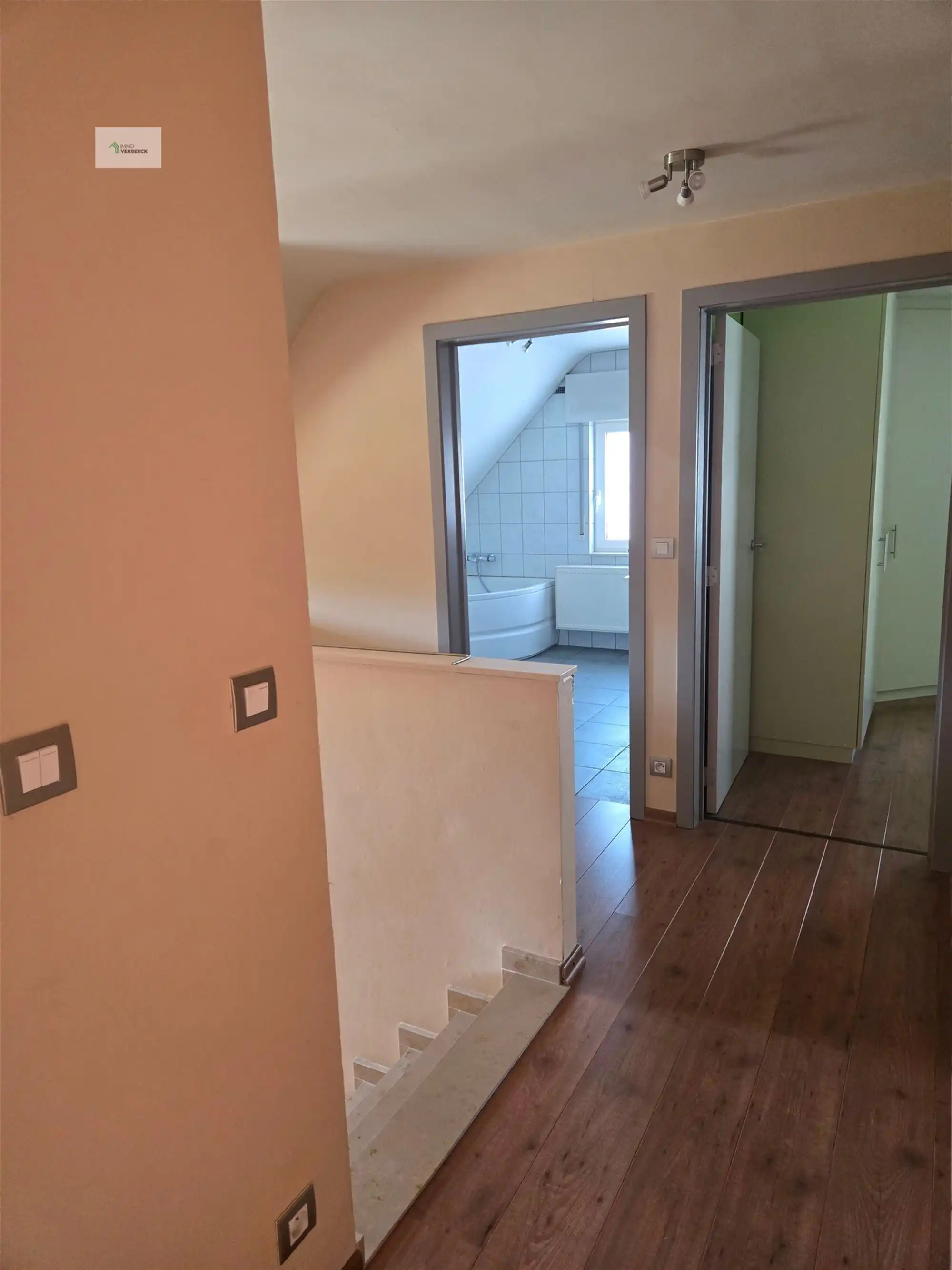 Ruime Woning met 3 Slaapkamers in Bale foto 50