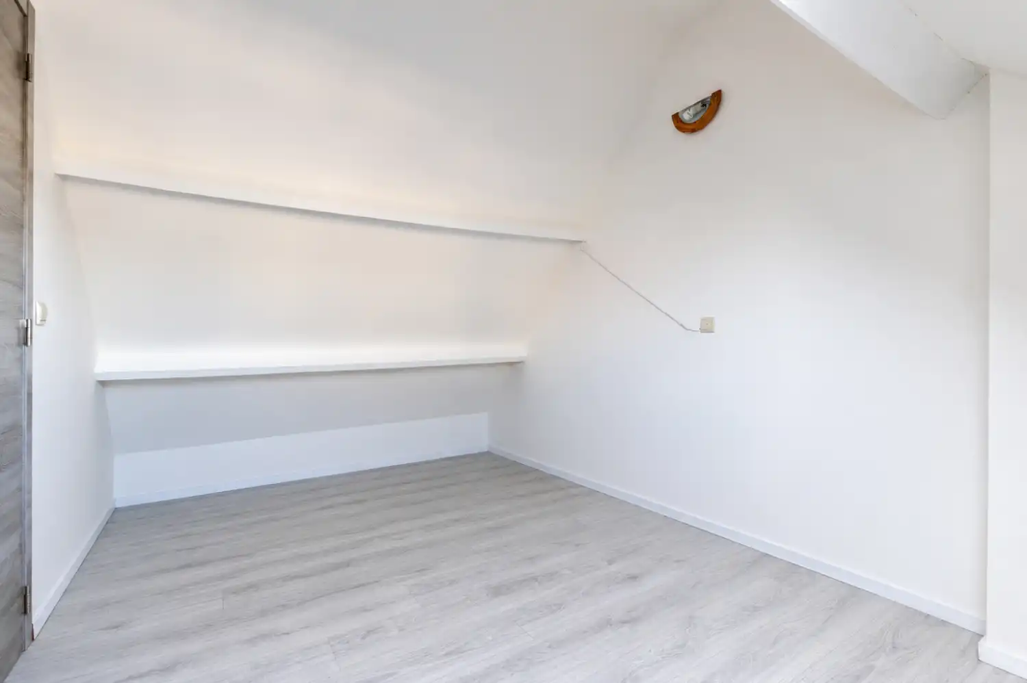 Instapklaar éénslaapkamer appartement vlakbij het centrum, strand en openbaar vervoer foto 7