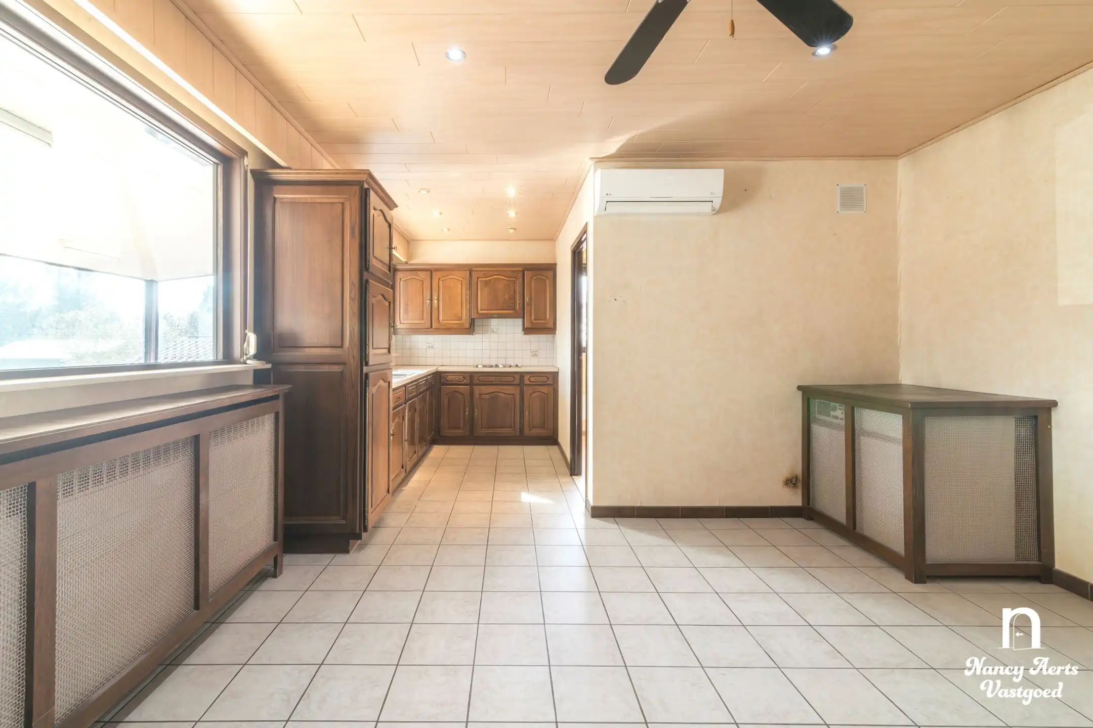 Gelijkvloers wonen met zonnige tuin op een ruim perceel foto 14