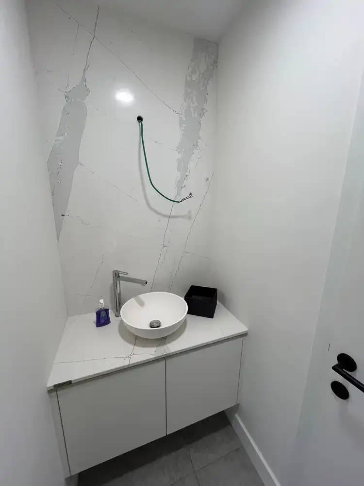 showroom 164m² foto 15