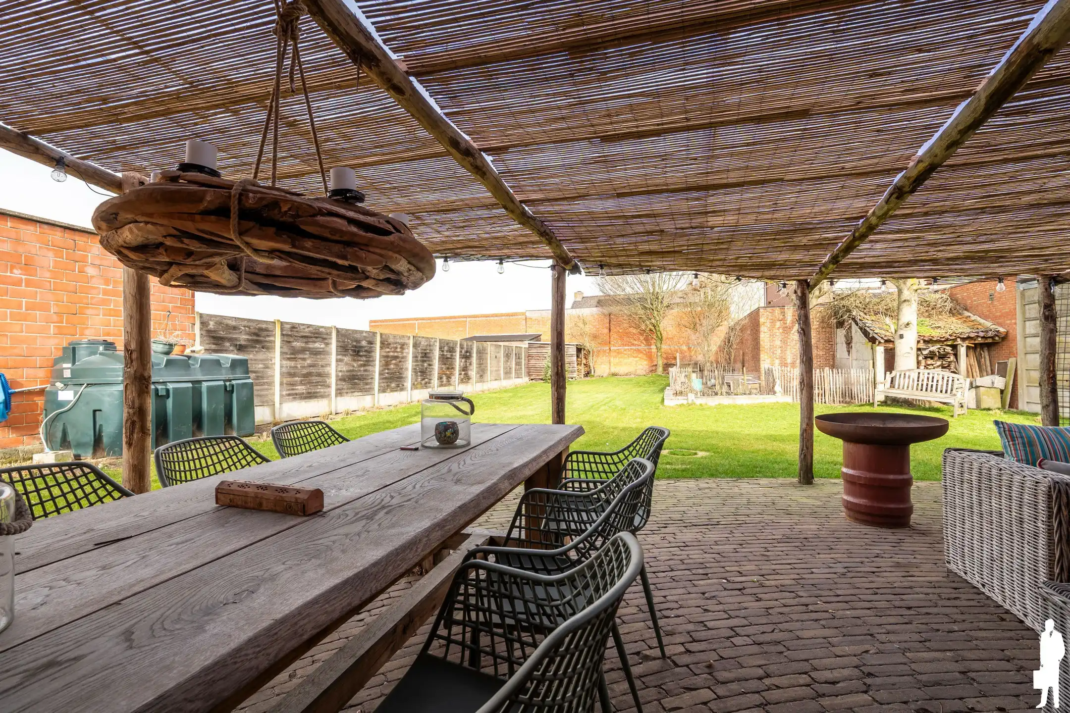 Handelswoning in centrum Weelde op 1.090 m² grond foto 17