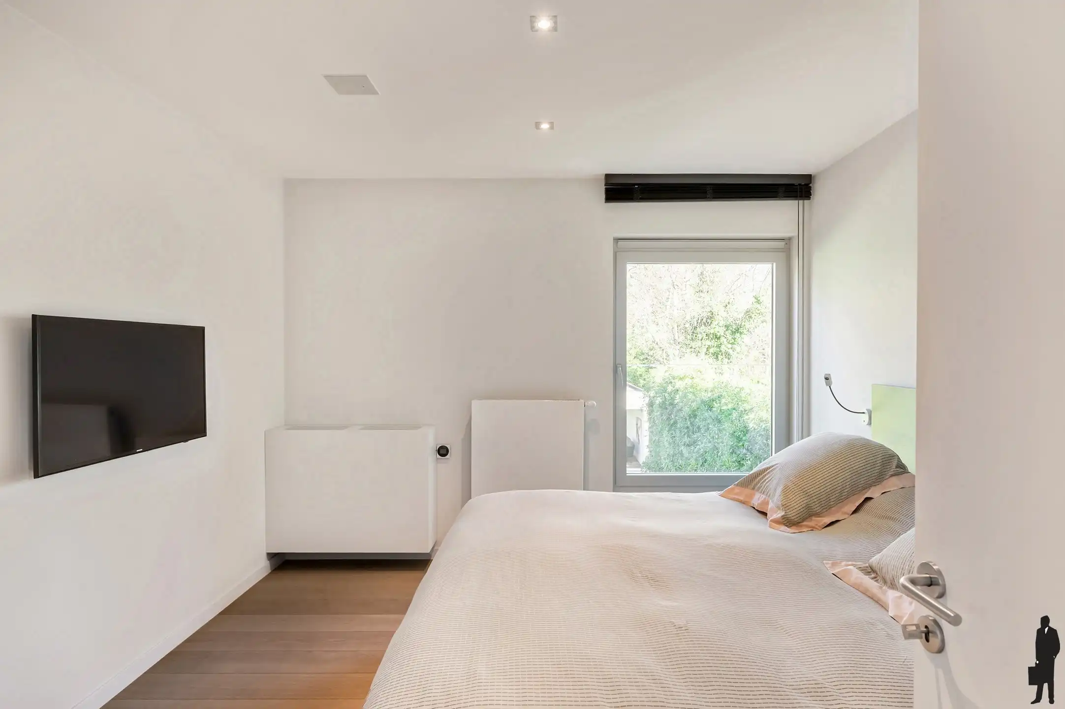 Moderne, vrijstaande villa op ca.1.380 m² met zwembad op toplocatie te Vriesdonk! foto 13