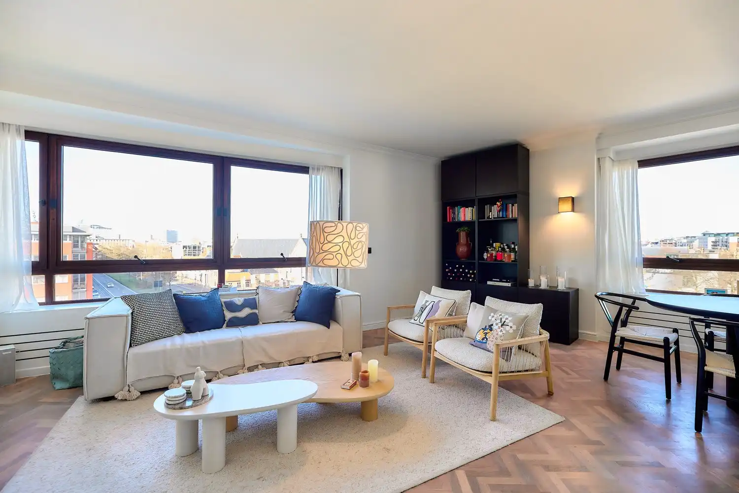 Hoogwaardig gerenoveerd en bijzonder elegant appartement met terras langs de Leie en panoramisch zicht over de stad Gent foto 24