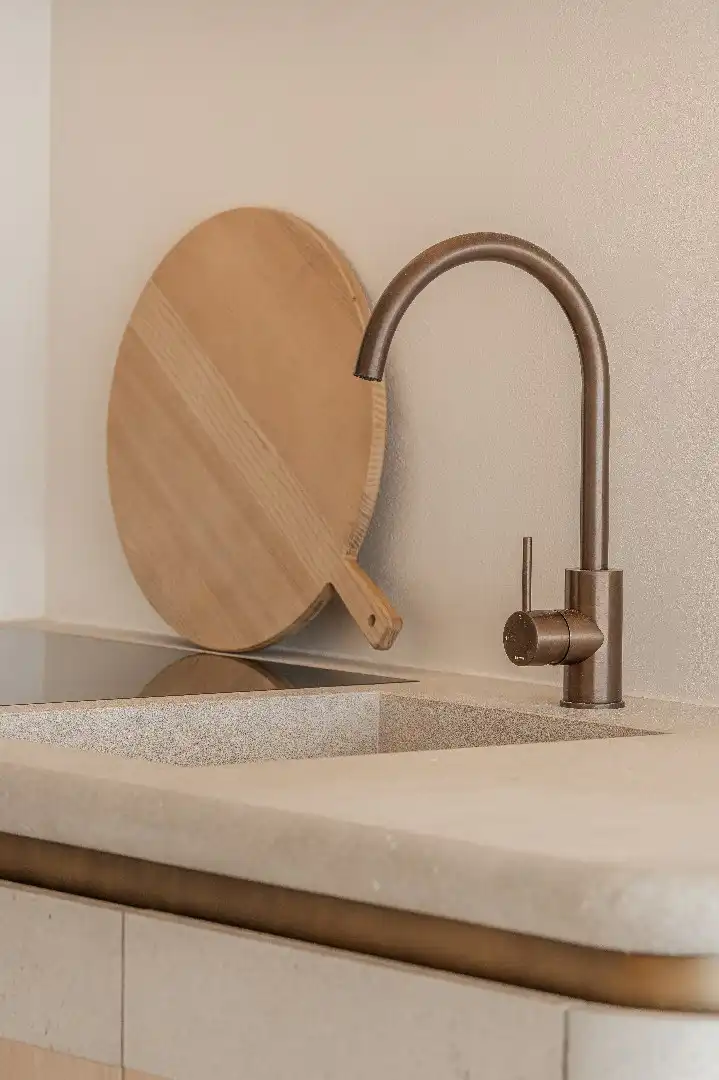 Uitzonderlijk gerenoveerd appartement met schitterende gevelbreedte op de Zeedijk in Knokke foto 10