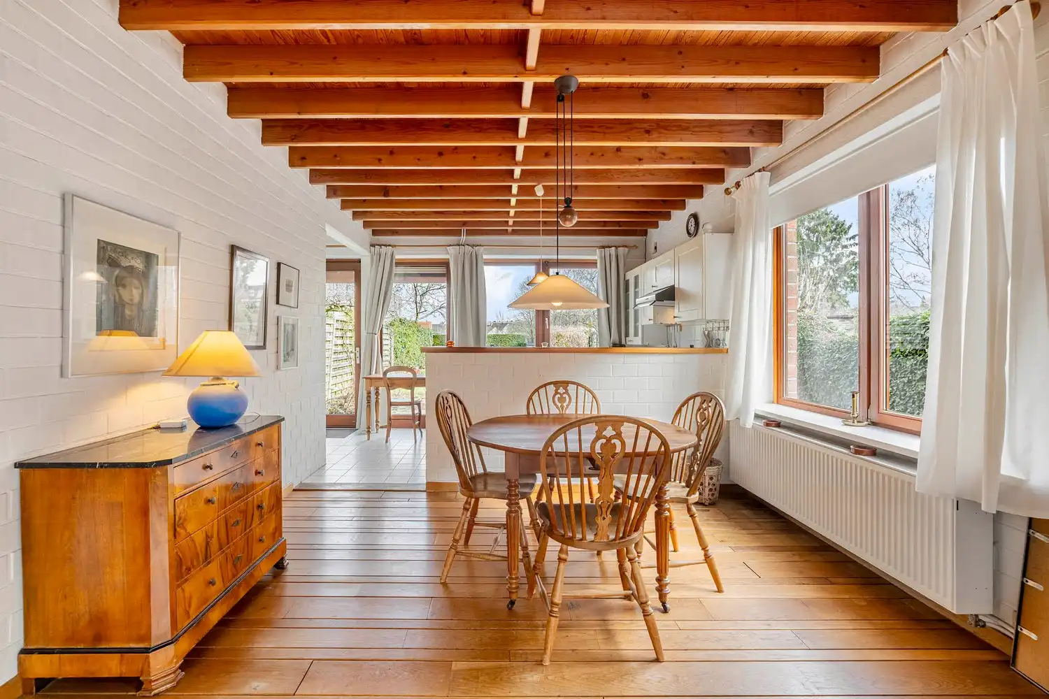 Goed gelegen en lichtrijke halfopen bebouwing met 3/4 ruime slaapkamers, een bureau en een tuin te Heverlee! foto 6