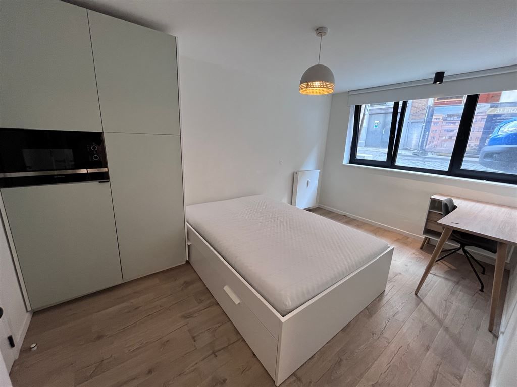 Studentenkamer foto {{pictureIndex}}