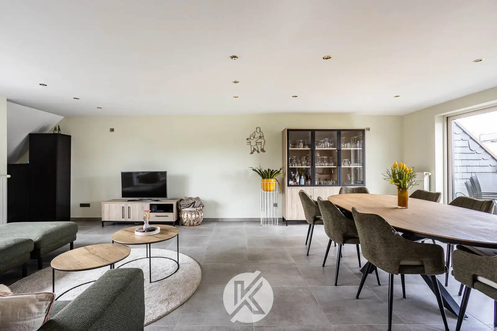 Sfeervol duplexappartement met twee terrassen foto 5