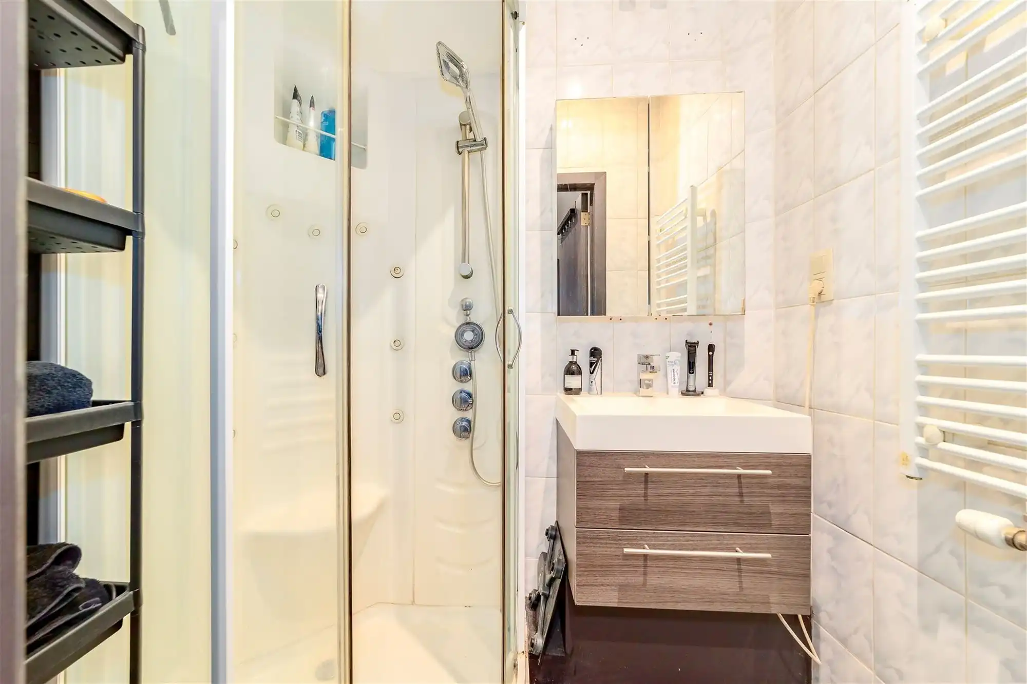 Instapklaar 2 slaapkamer appartement te Merksem foto 8