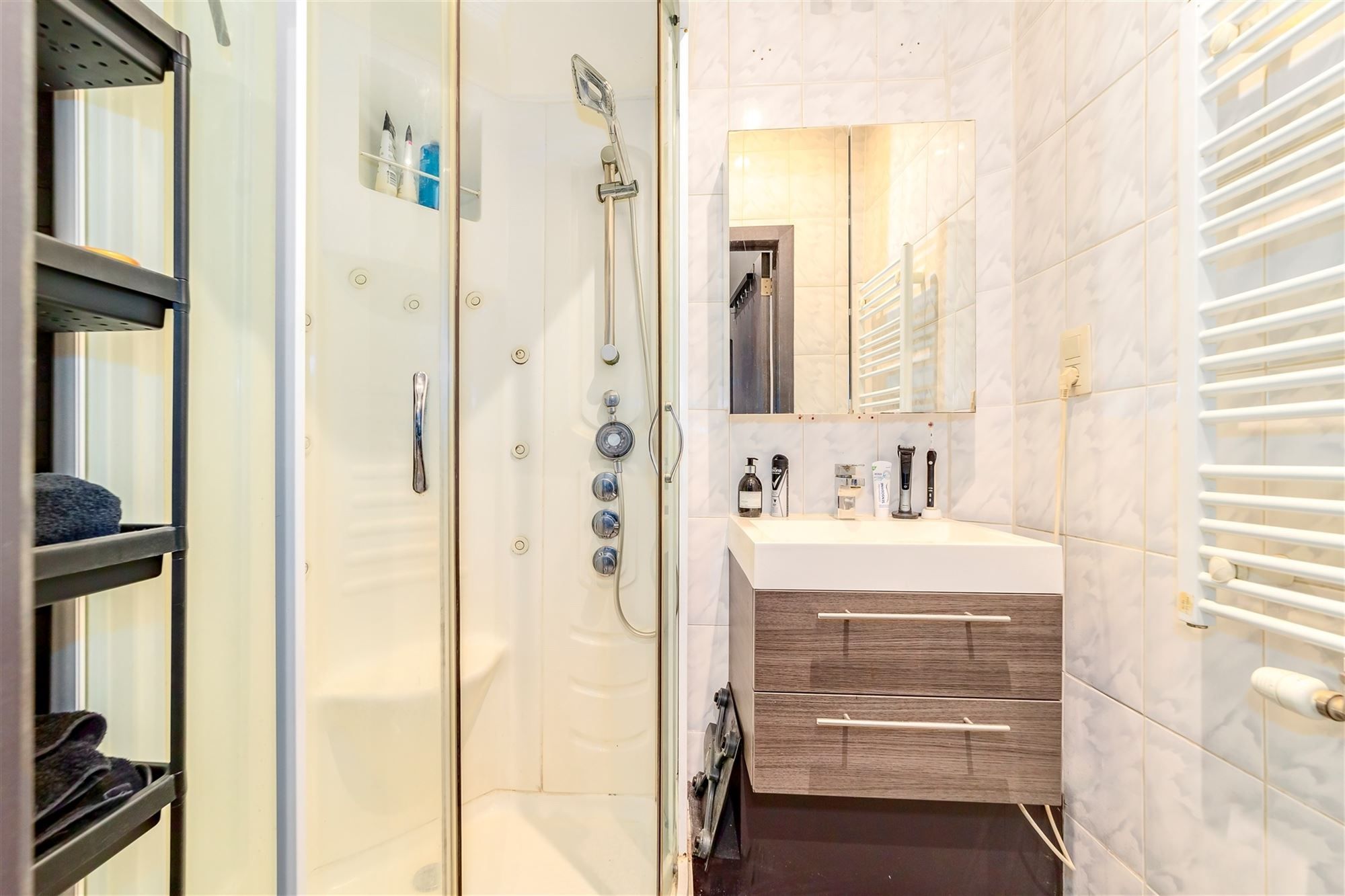 Instapklaar 2 slaapkamer appartement te Merksem foto 8