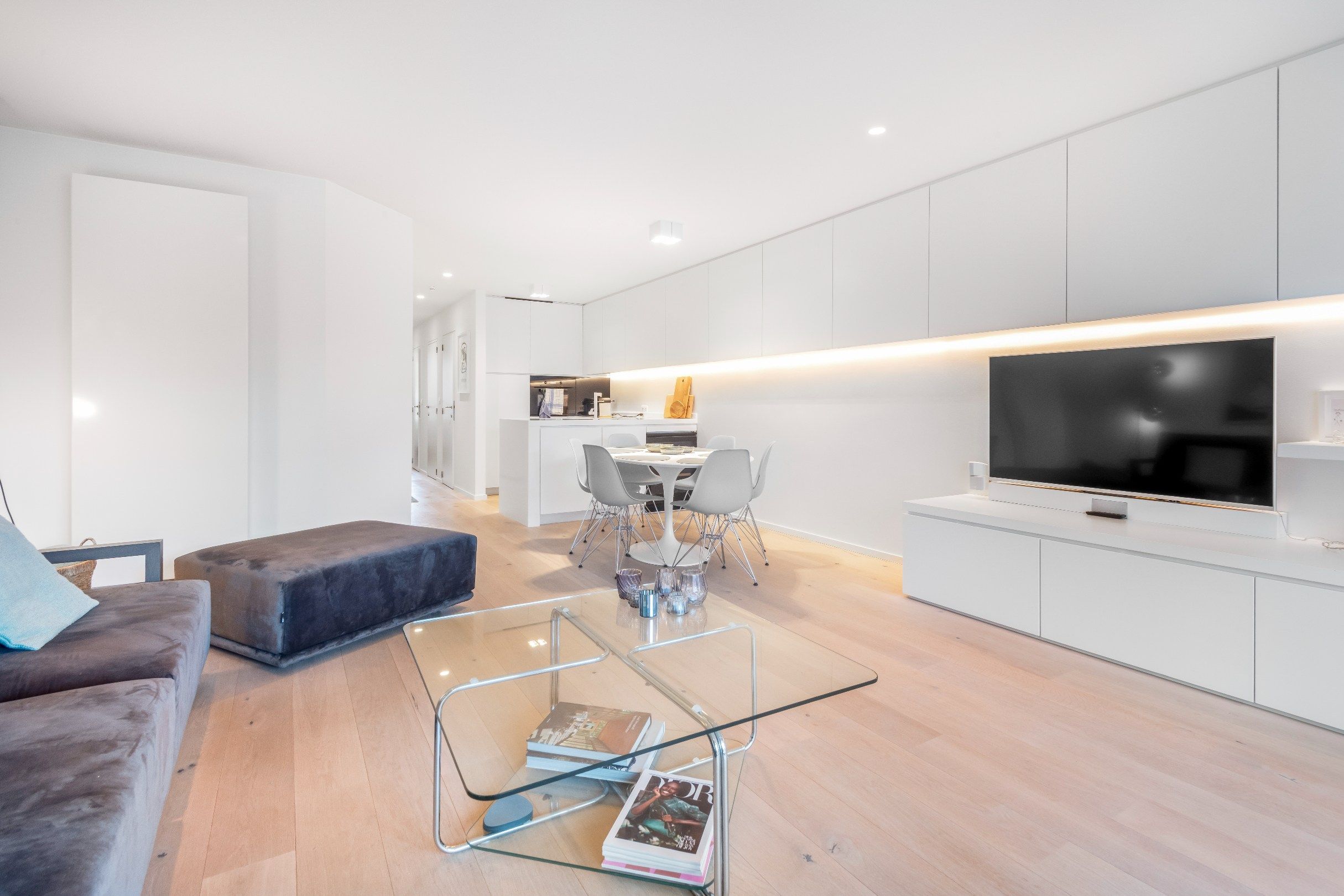 Heel mooi  luxueus afgewerkt appartement gelegen in de Kustlaan vlakbij de Zeedijk en het Driehoeksplein. foto 6