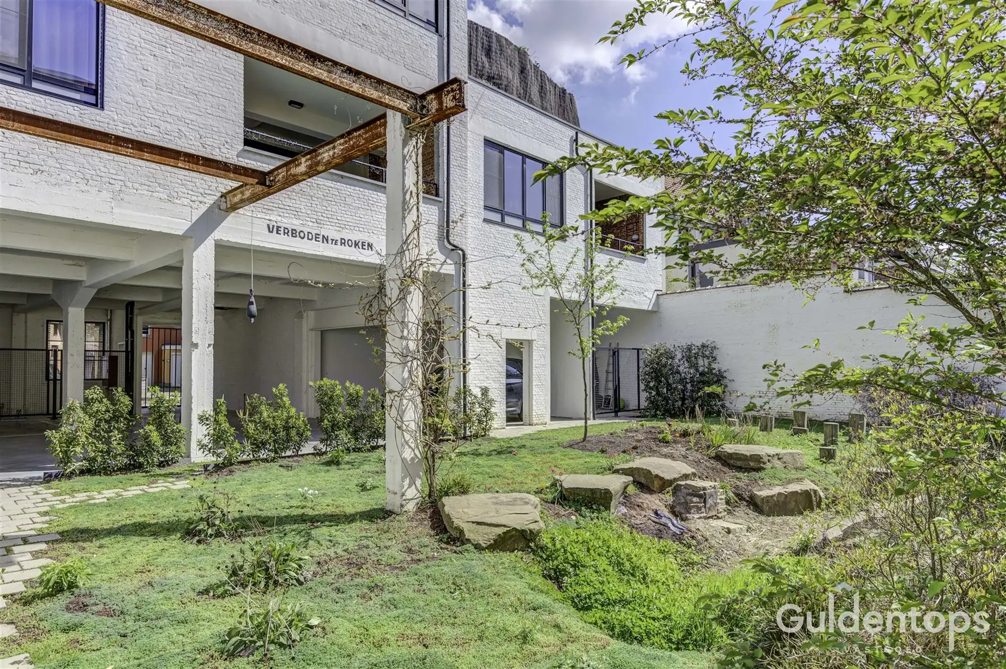 Knap energiezuinig appartement met veel charme foto 4