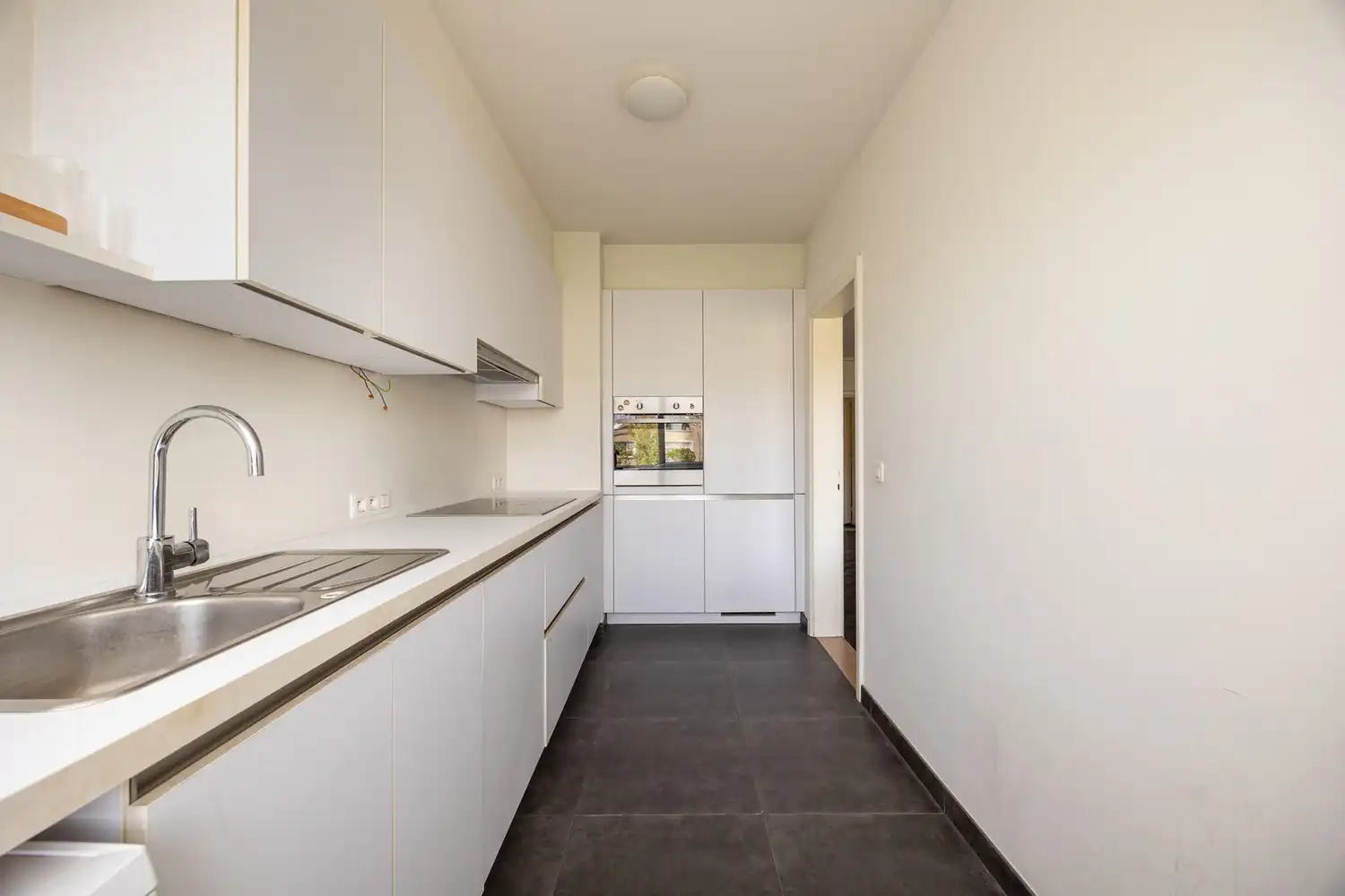 Instapklaar en smaakvol gerenoveerd appartement met 2 slaapkamers op een uitstekende locatie op de grens Deurne/Borgerhout foto 13