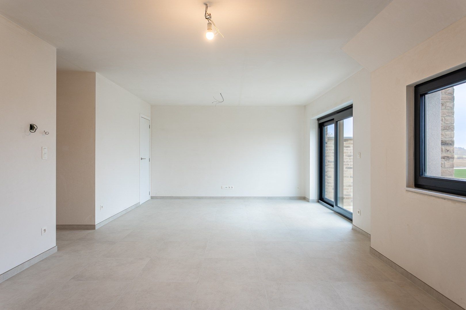 Duplex 3 slpk, terras en 2 autostaanplaatsen foto 9