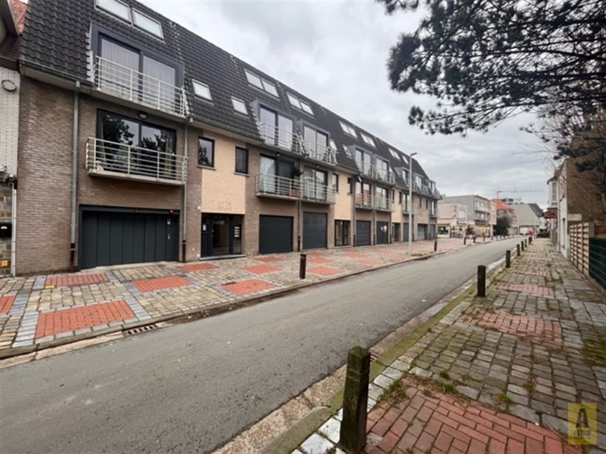 Ondergrondse autostandplaats in centrum Bredene - Duinen foto {{pictureIndex}}