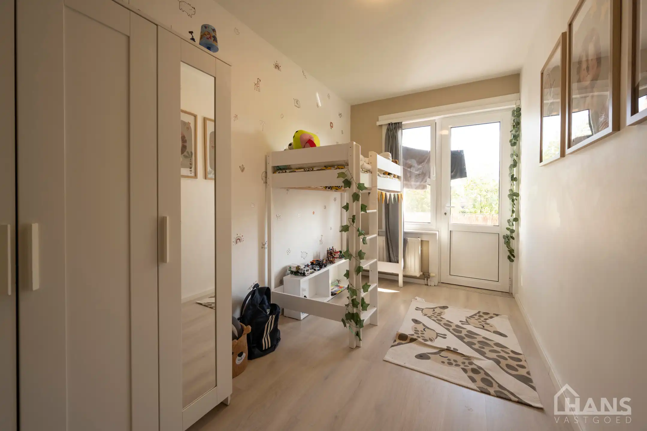 2-slaapkamerappartement met terras foto 10