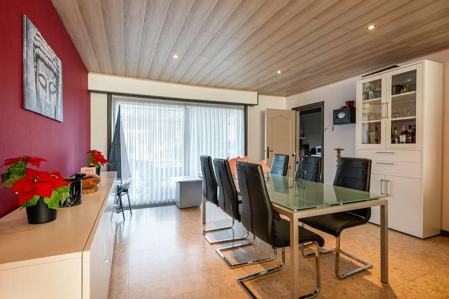 Halfopen gezinswoning met tuin en garage in de Schaperijstraat te Eeklo foto 3